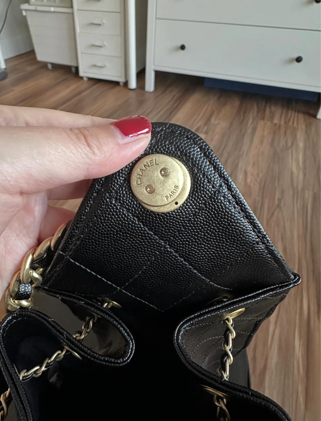 Chanel 25 Large Black Caviar - photo 5