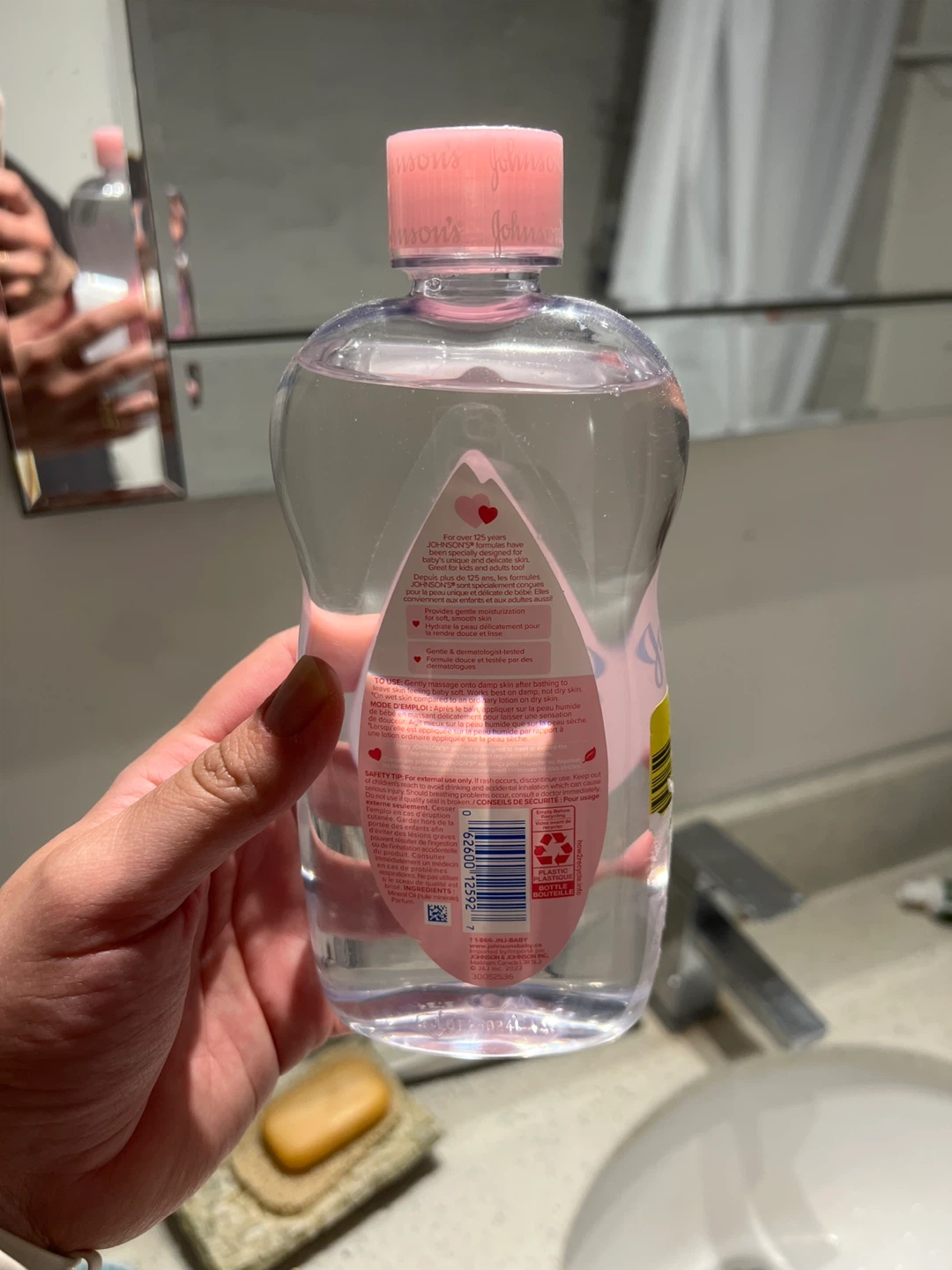 Johnson's Baby Oil 600ml - photo 2