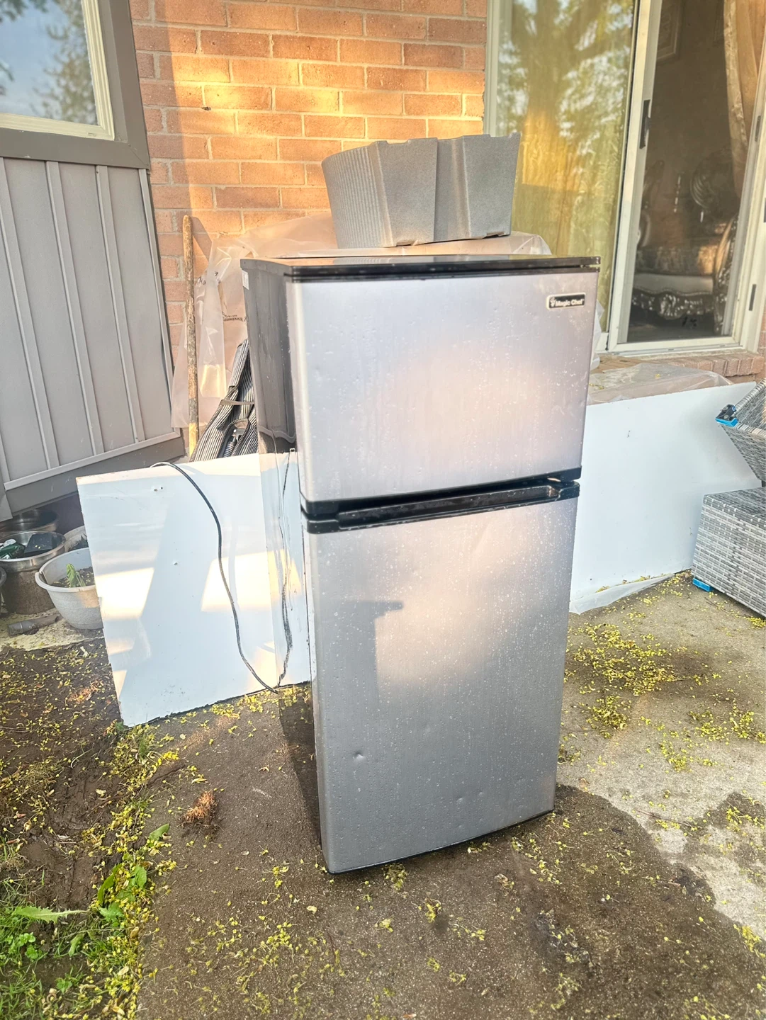 Magic Chef Mini Fridge