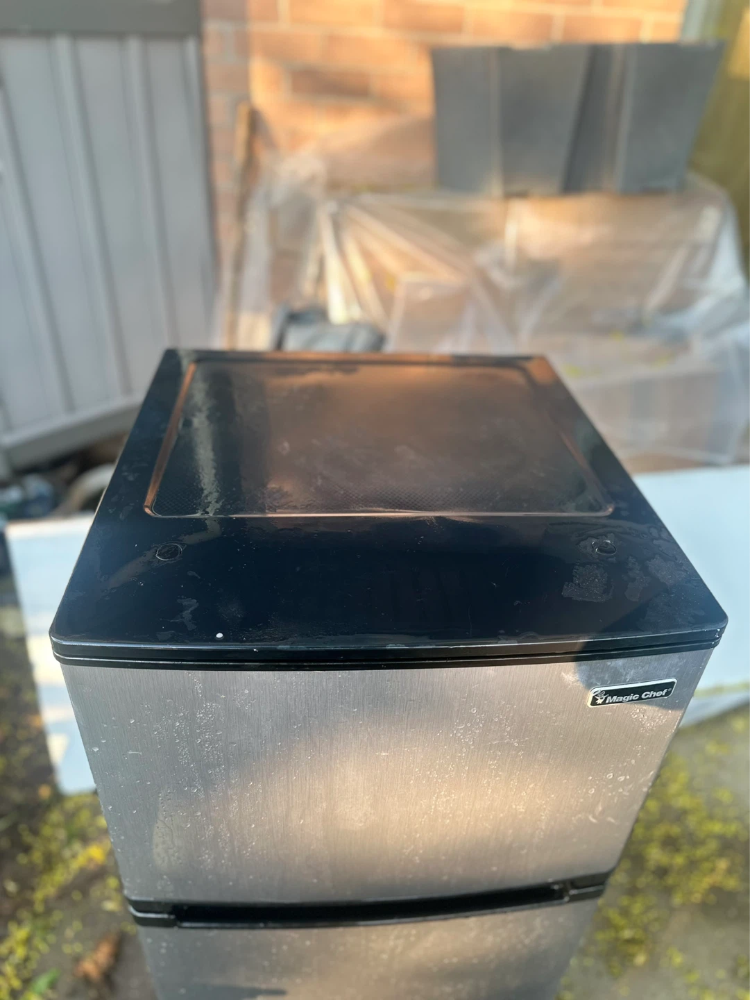 Magic Chef Mini Fridge - photo 4