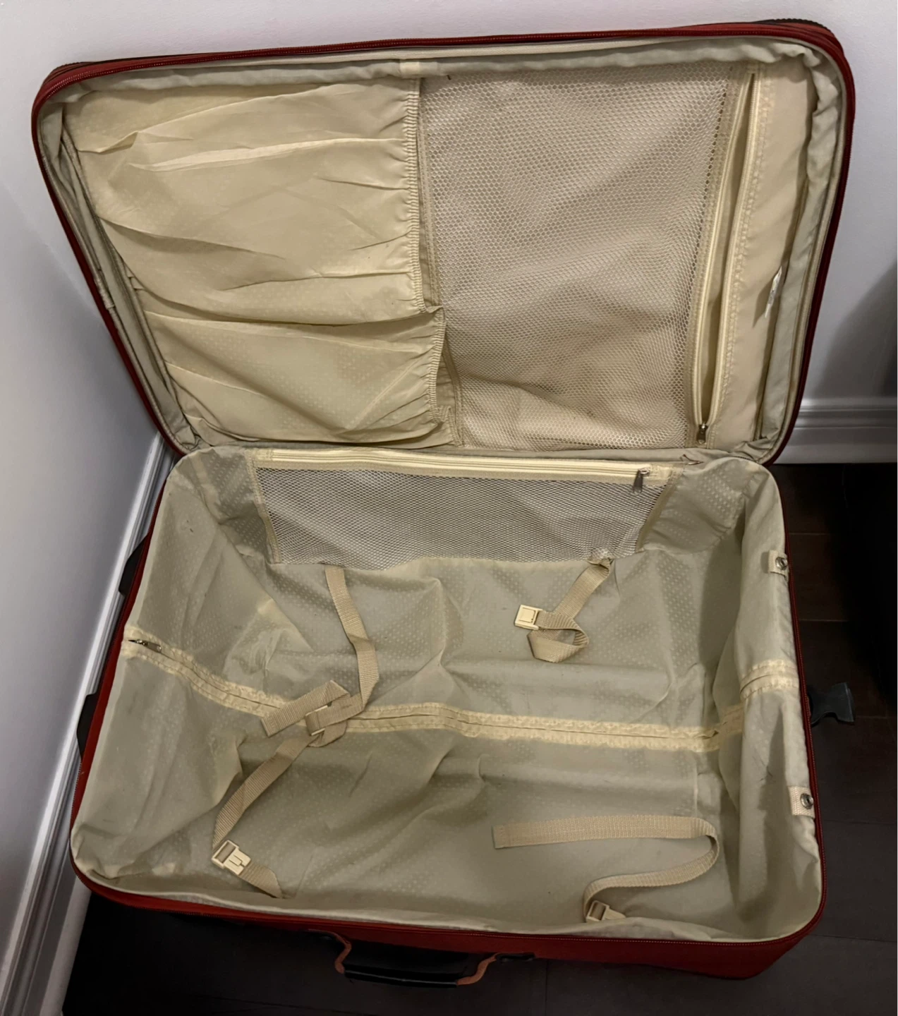 Large Orange Luggage - photo 3