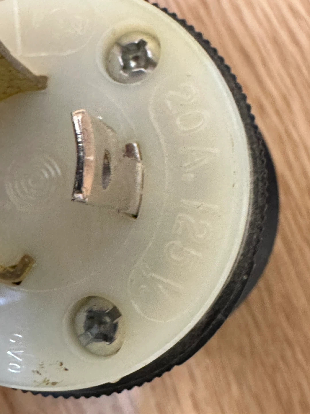 Hubbell HBL23110CN 20A 125V Locking Plug - photo 3