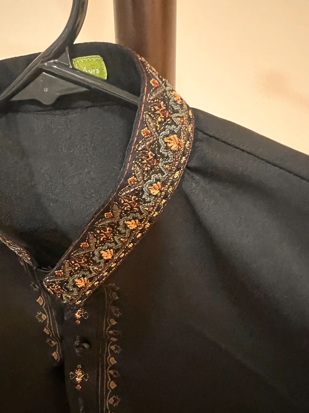 Black Kurta with Embroidered Collar - photo 4
