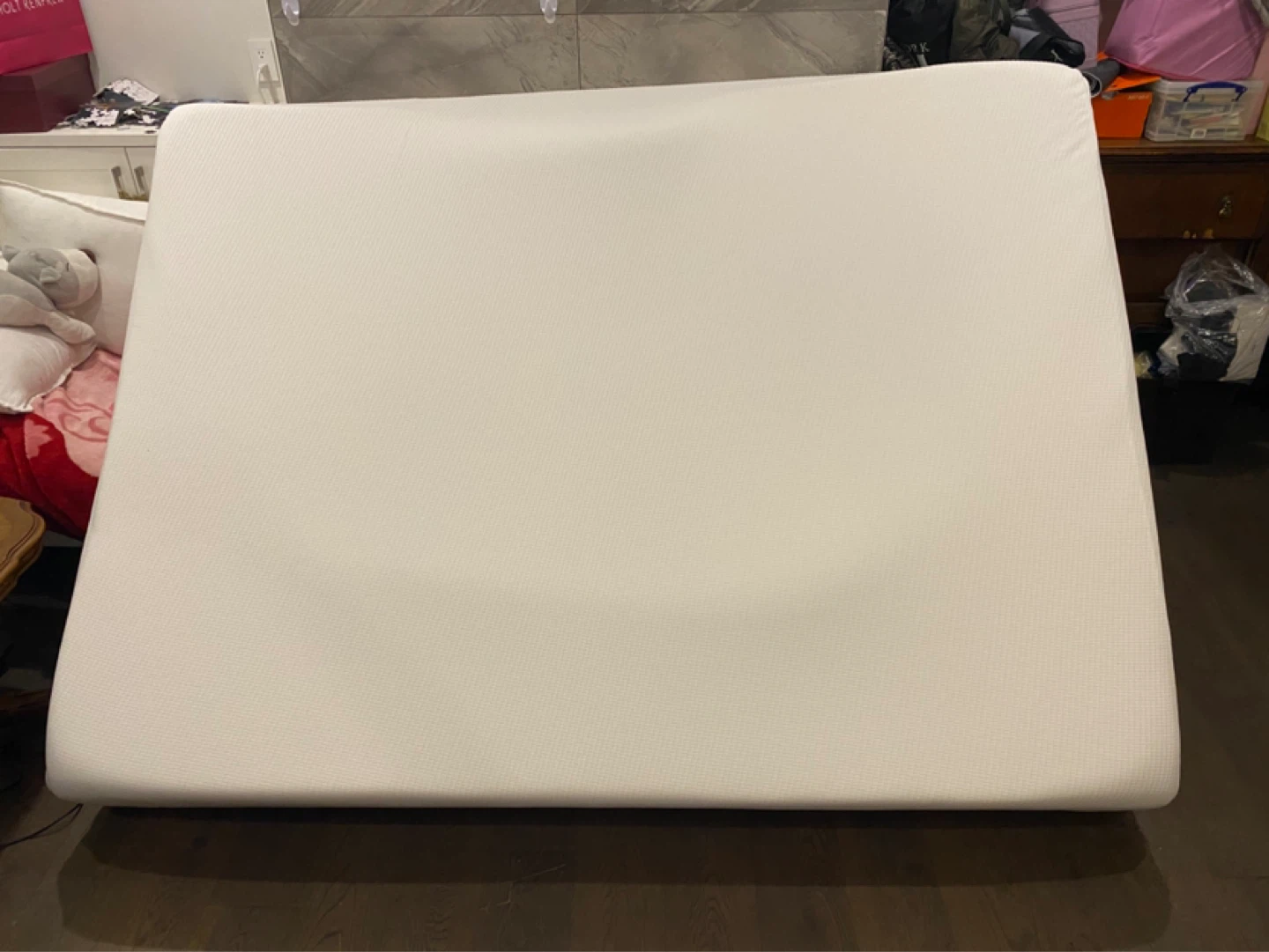 Queen Size Mattress - Polyurethane Foam and Viscoelastic Foam
