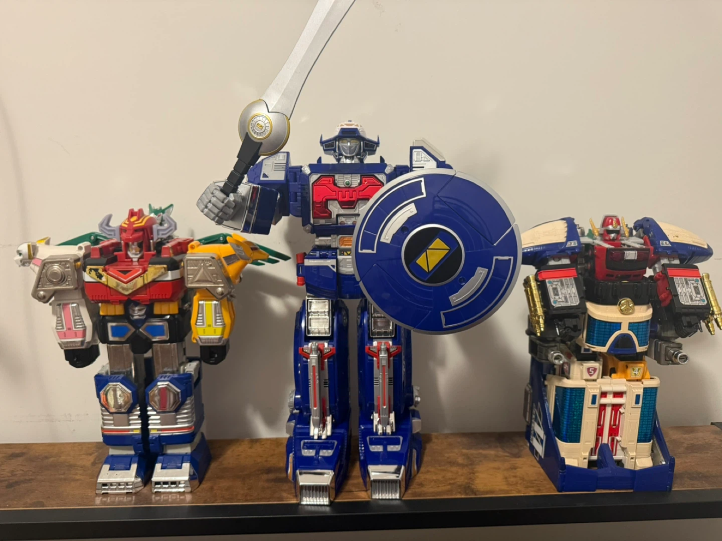 3 Power Rangers Megazord Toys