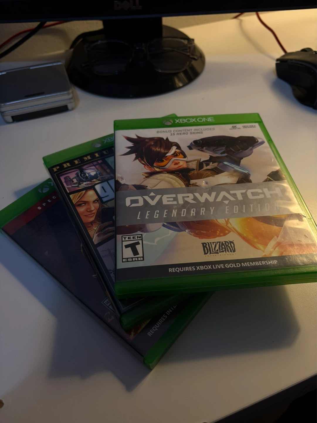 Xbox One Games: Overwatch Legendary Edition, Dead by Daylight