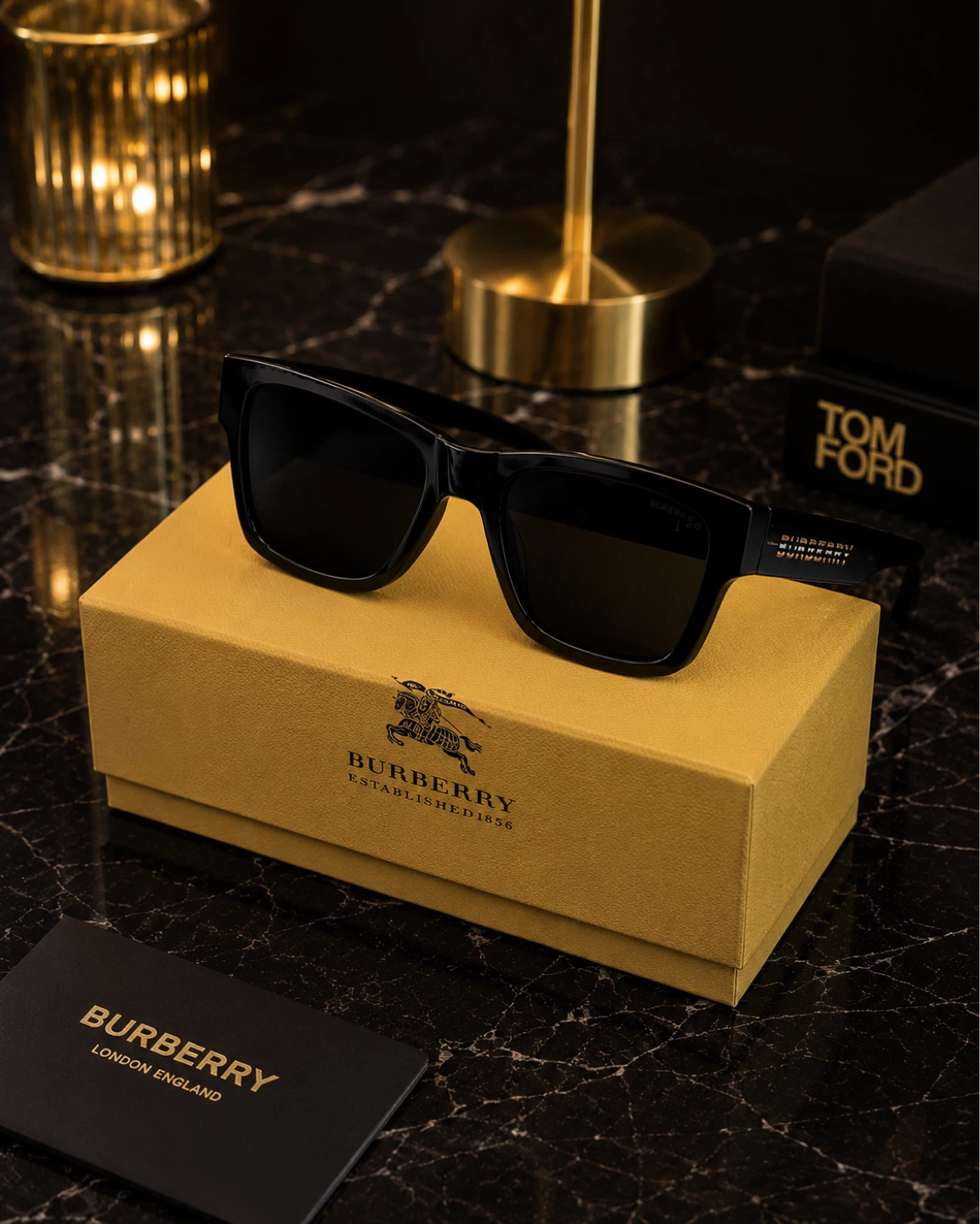 Burberry Sunglasses Black Square Frame - photo 2