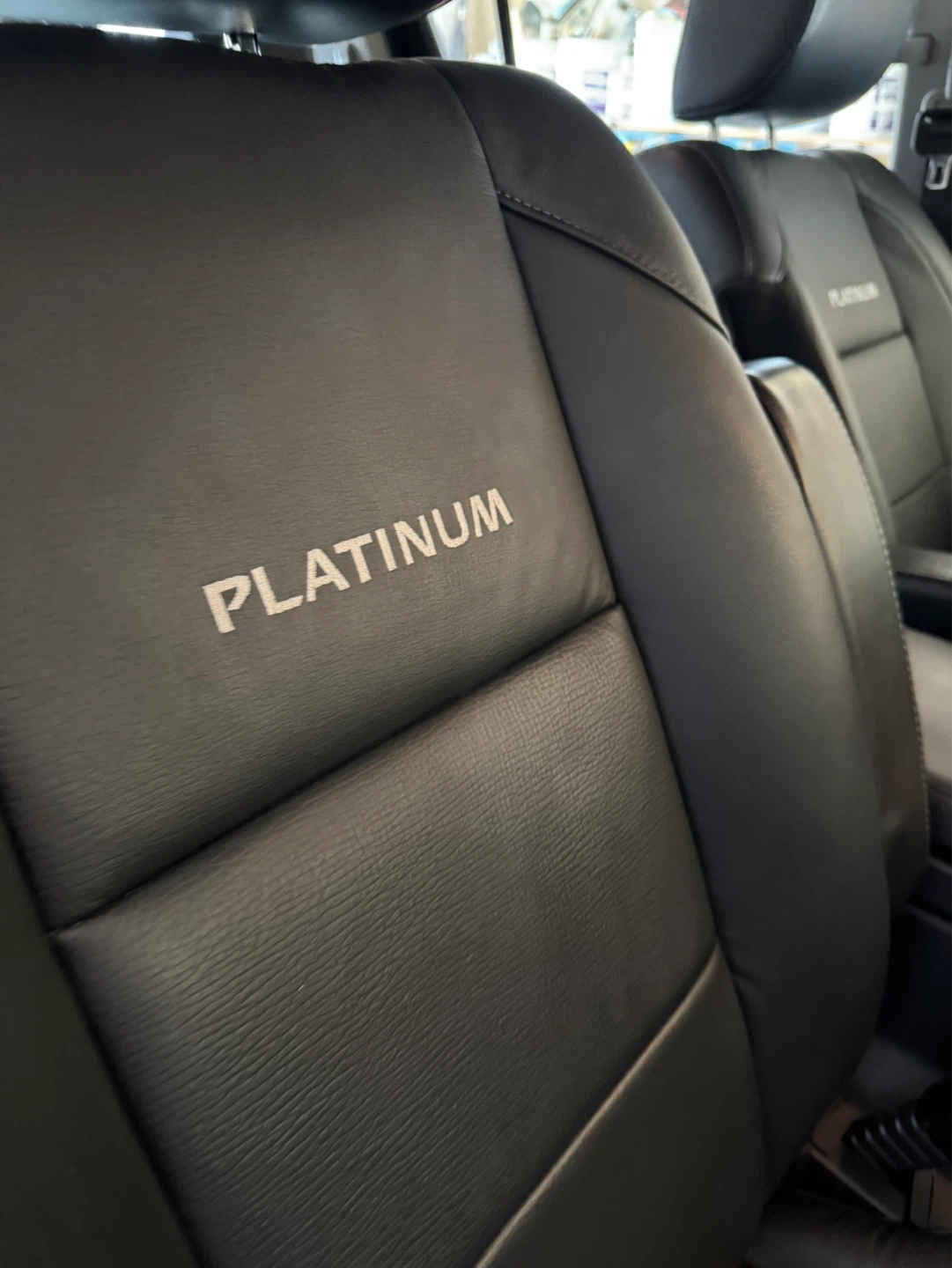Nissan Armada Platinum