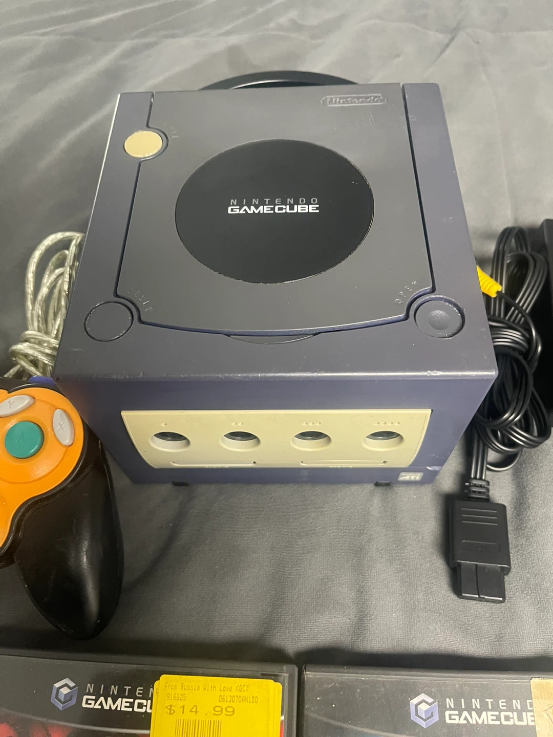 Nintendo GameCube Console with Controller and Games - photo 2