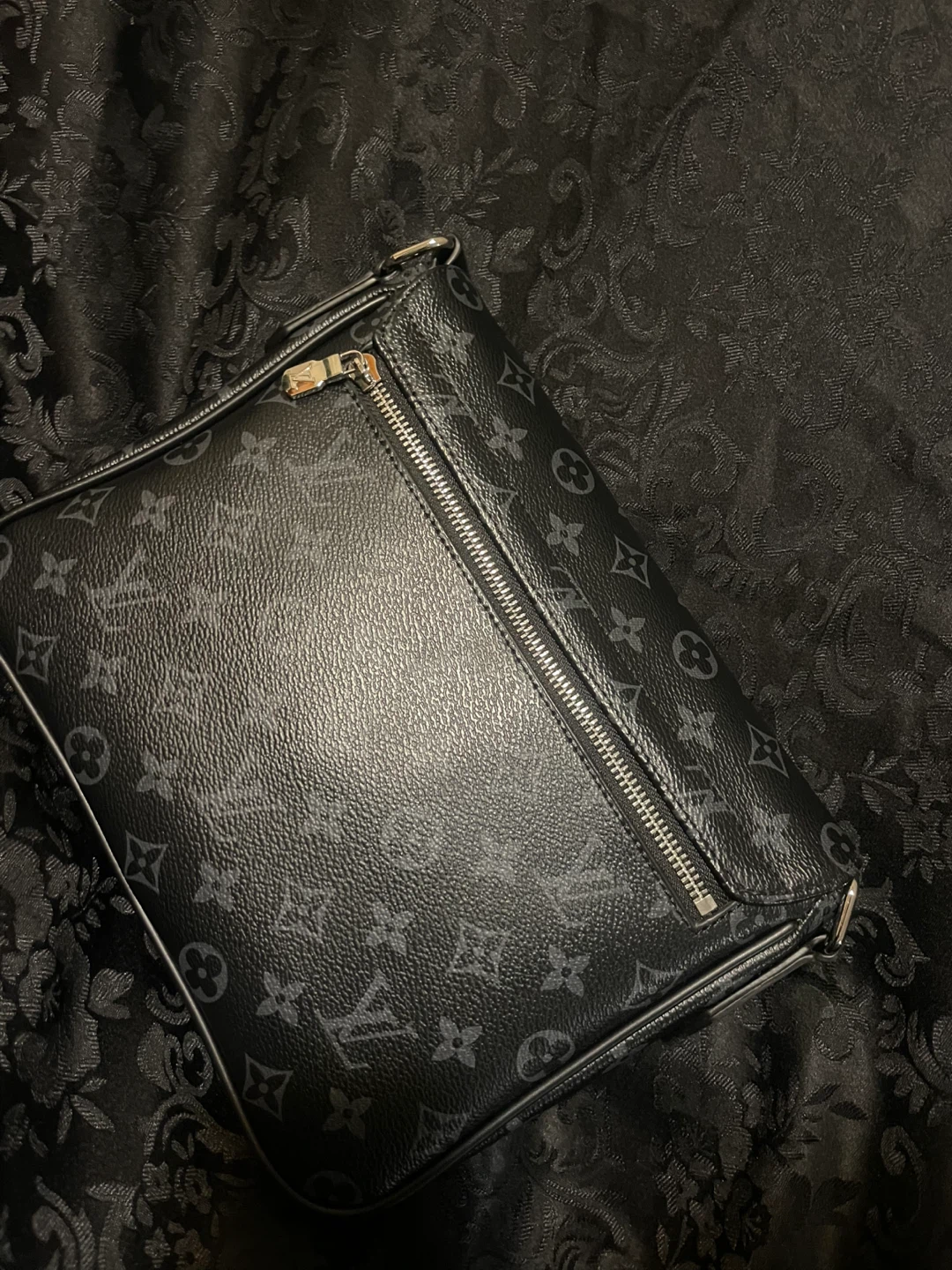 Louis Vuitton Monogram Messenger Bag - photo 5