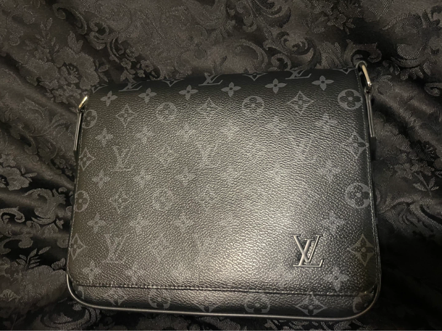Louis Vuitton Monogram Messenger Bag - photo 4
