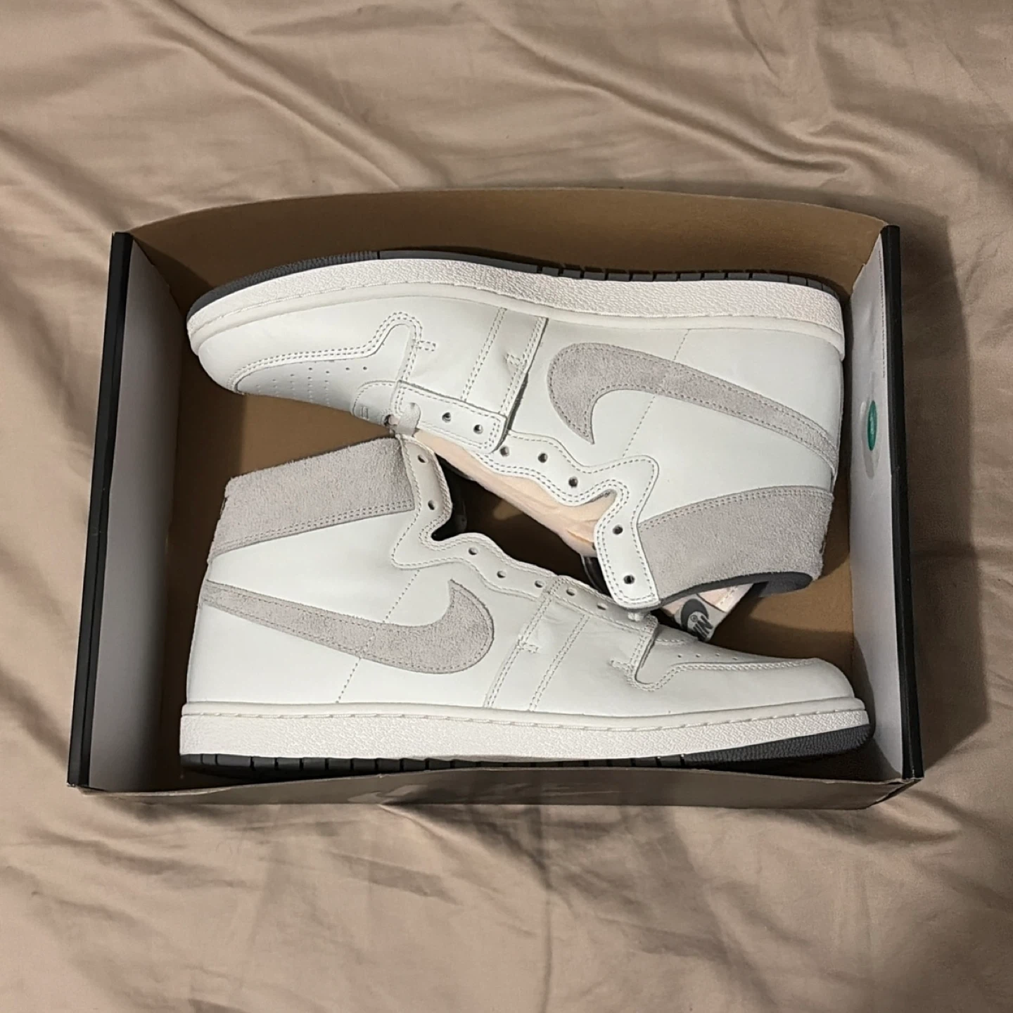 Size 13 - Air Jordan 1 High Air Ship - photo 2