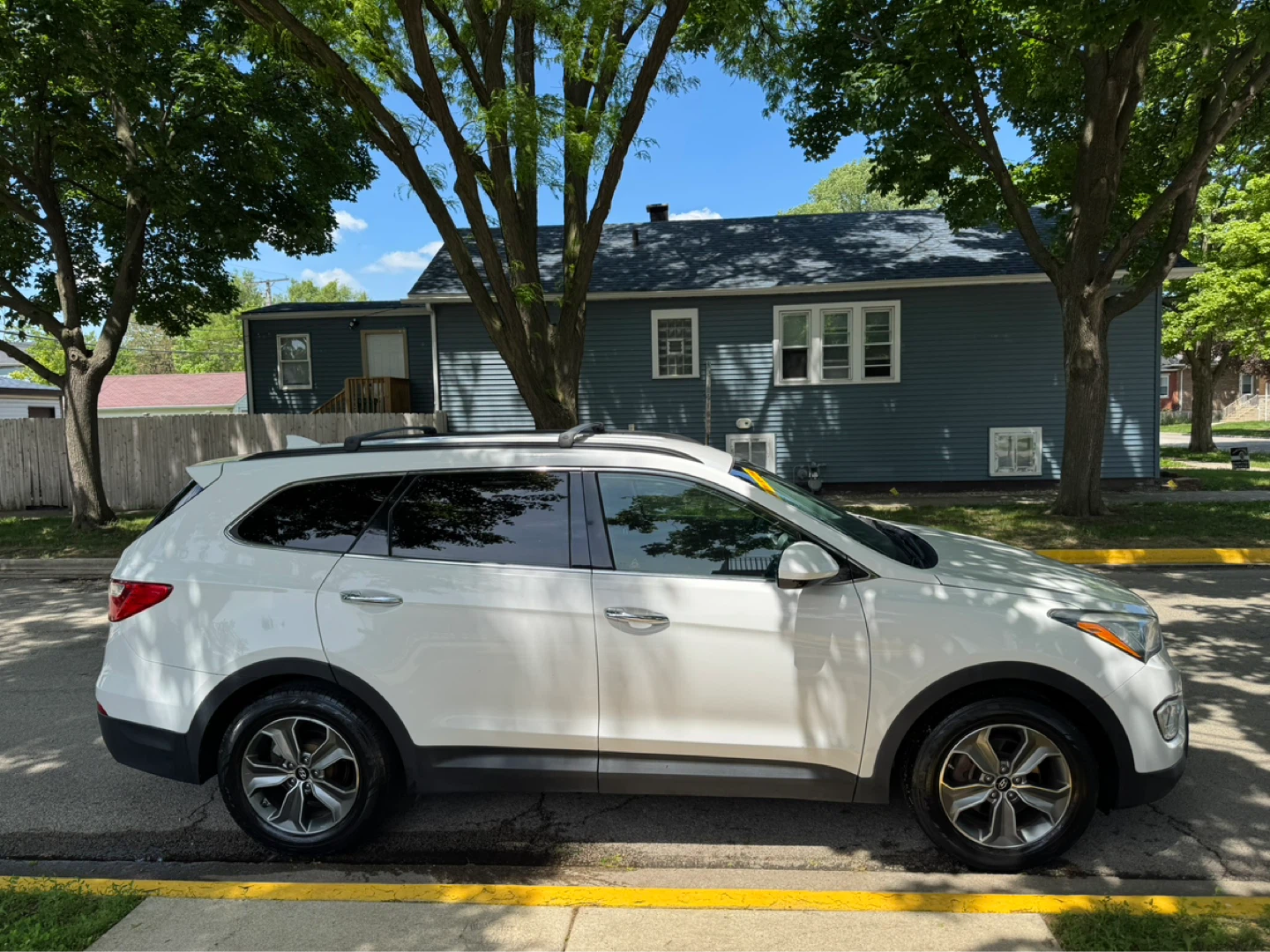 2016 Hyundai Santa Fe · SE Sport Utility 4D - photo 2