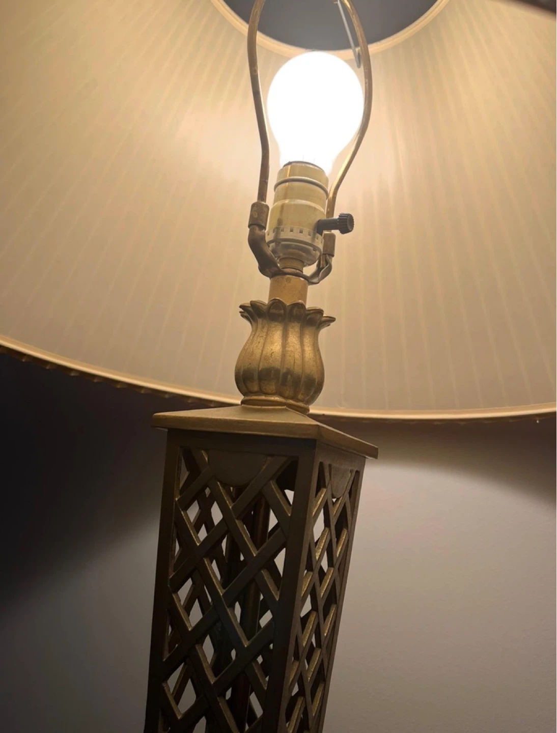Vintage Pleated Empire Table Lamp