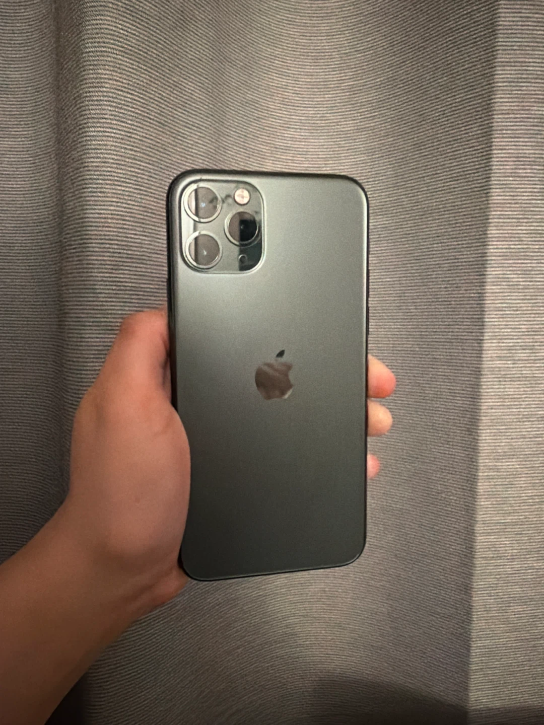 Apple iPhone 11 Pro - photo 2