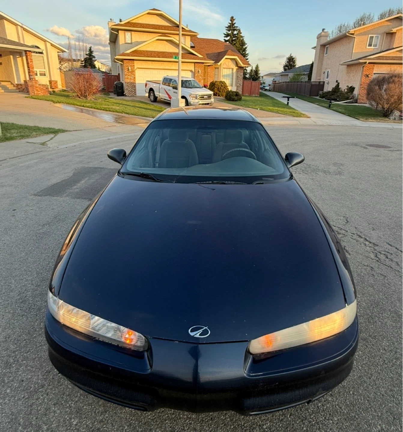 One owner active no accidents  2001 Oldsmobile Intrigue Sedan