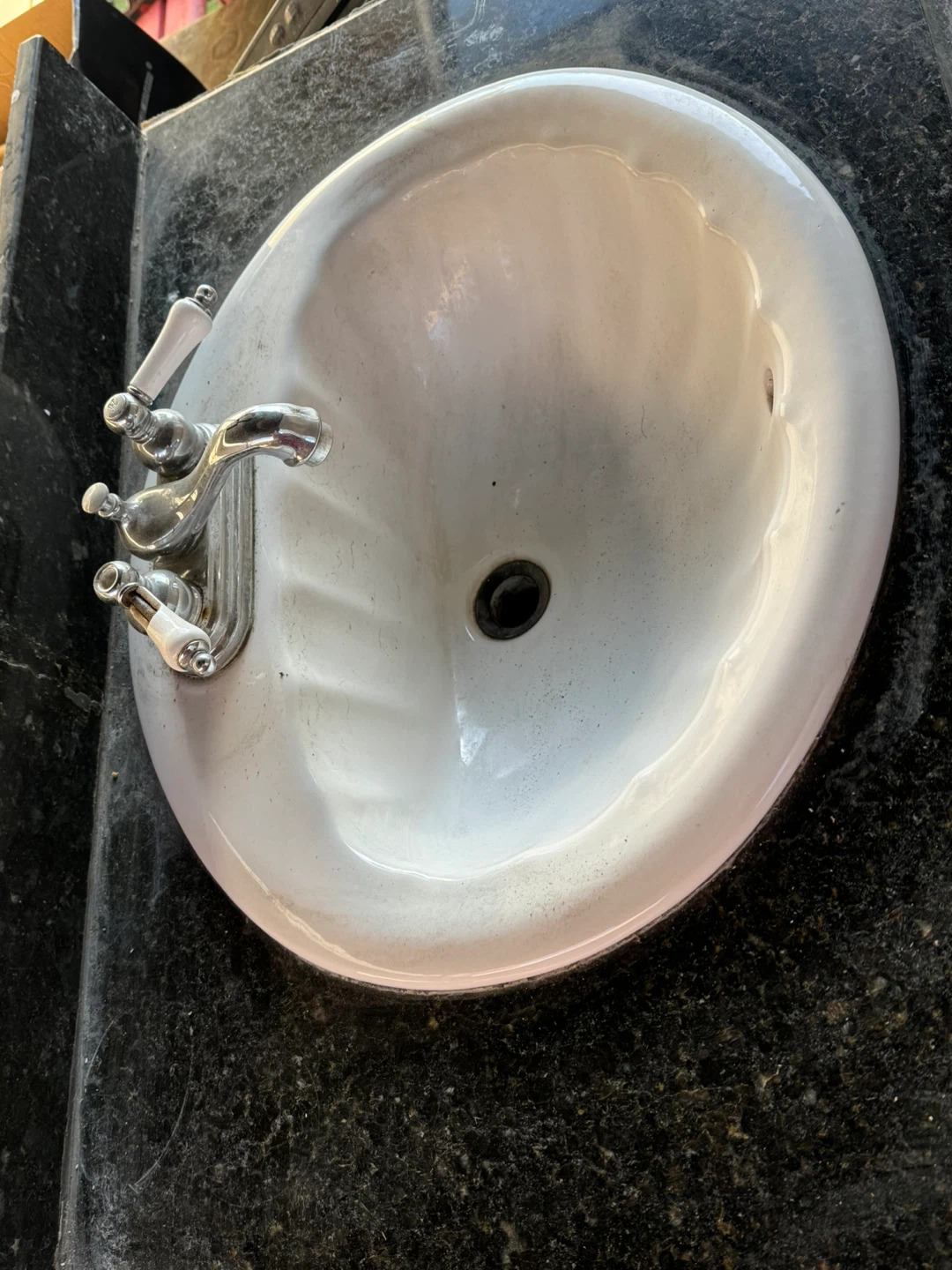 Bathroom  counter top - photo 2
