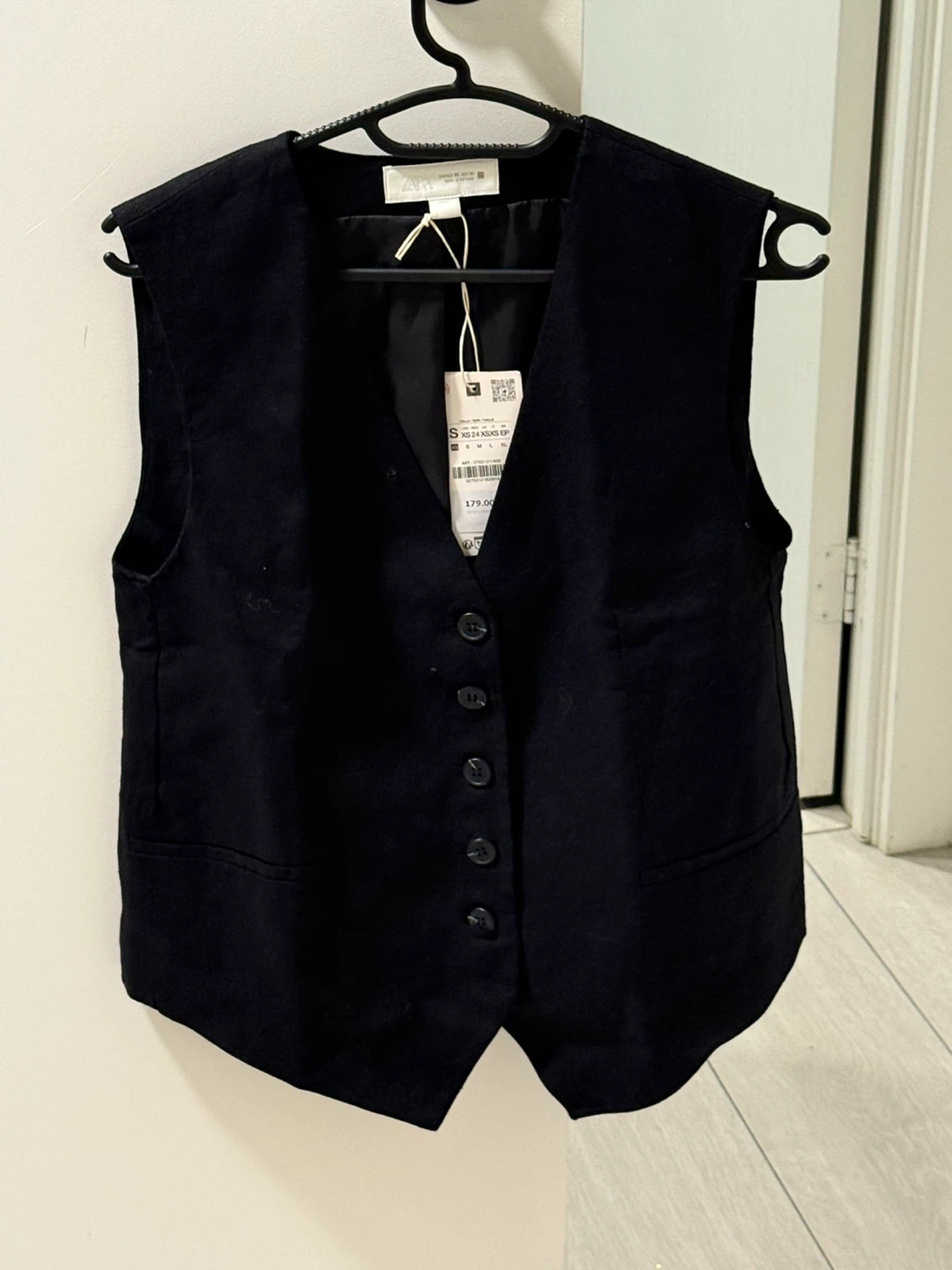 Zara Black Sleeveless Vest - Size XS