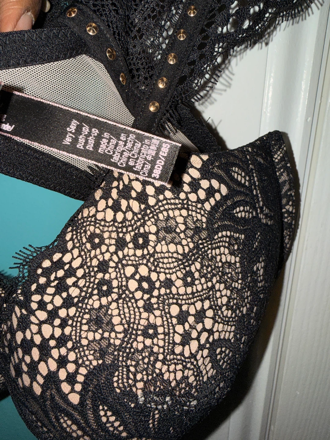 Victoria's Secret Very Sexy Lace Push-Up Bra 36DD - photo 3