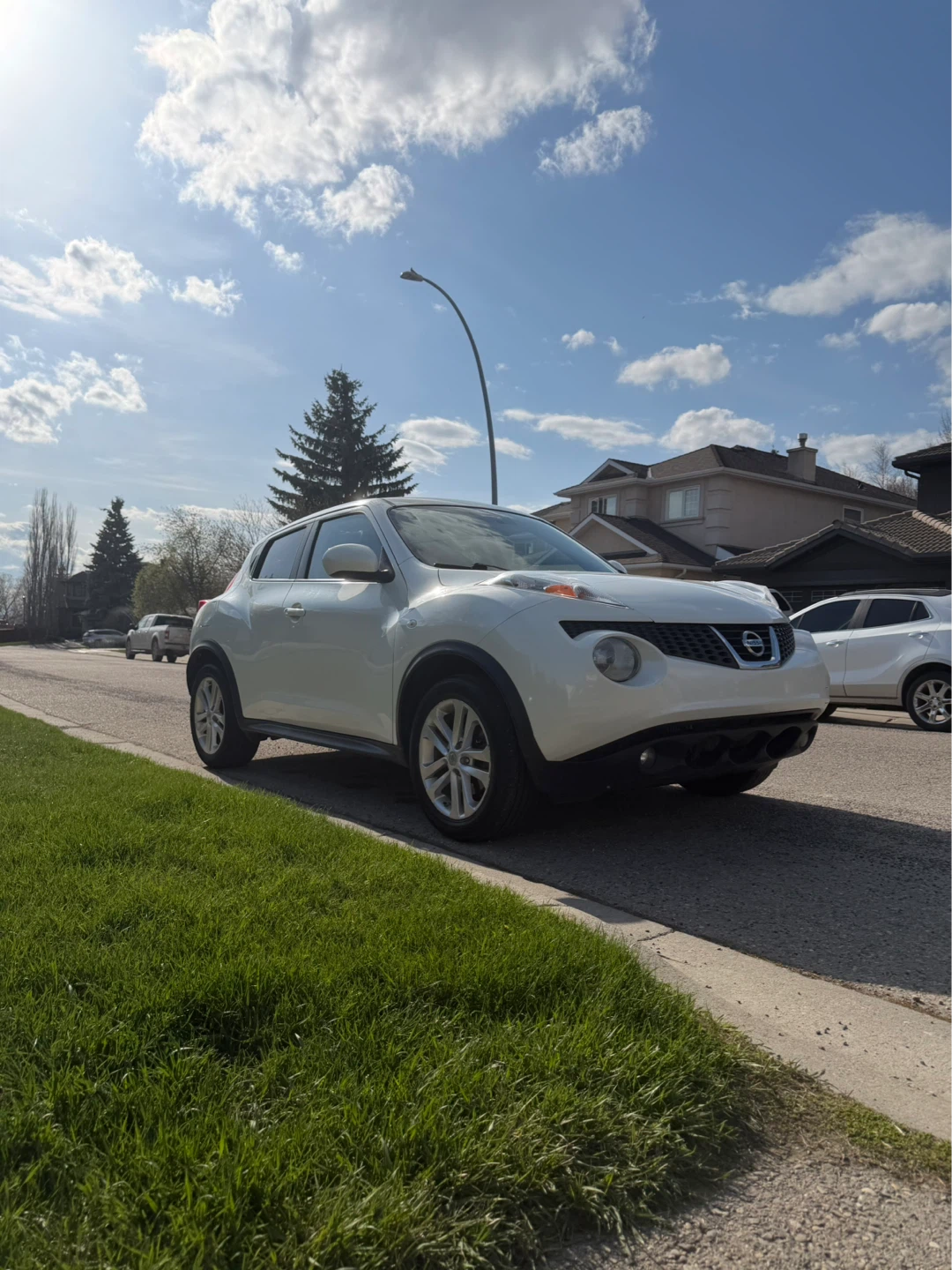 2013 Nissan Juke SL AWD Turbo Fully Loaded - photo 2