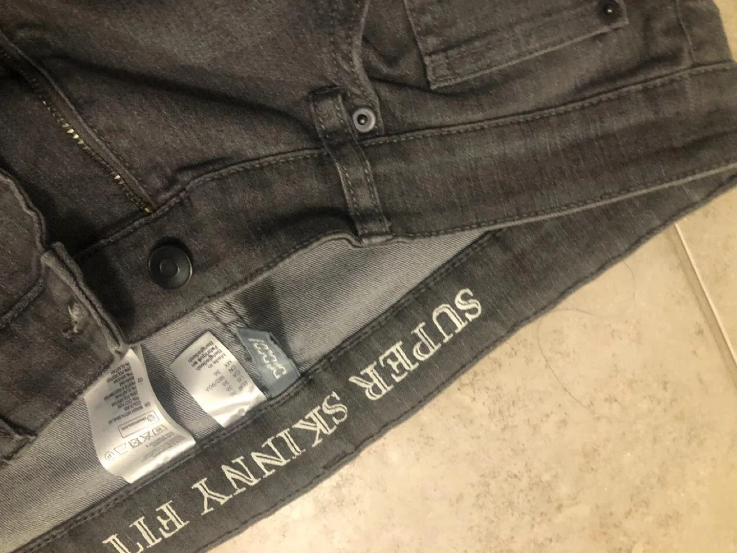 H&M Divided Super Skinny Fit Jeans - Grey - Size 36 - photo 5