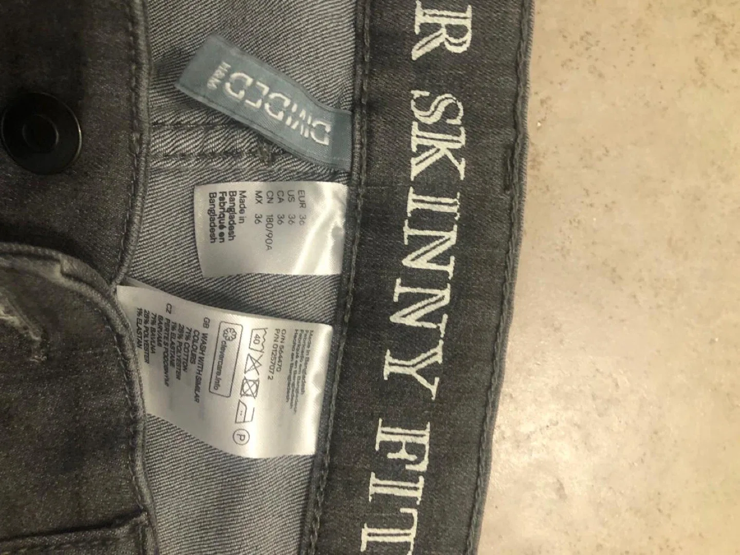 H&M Divided Super Skinny Fit Jeans - Grey - Size 36 - photo 3