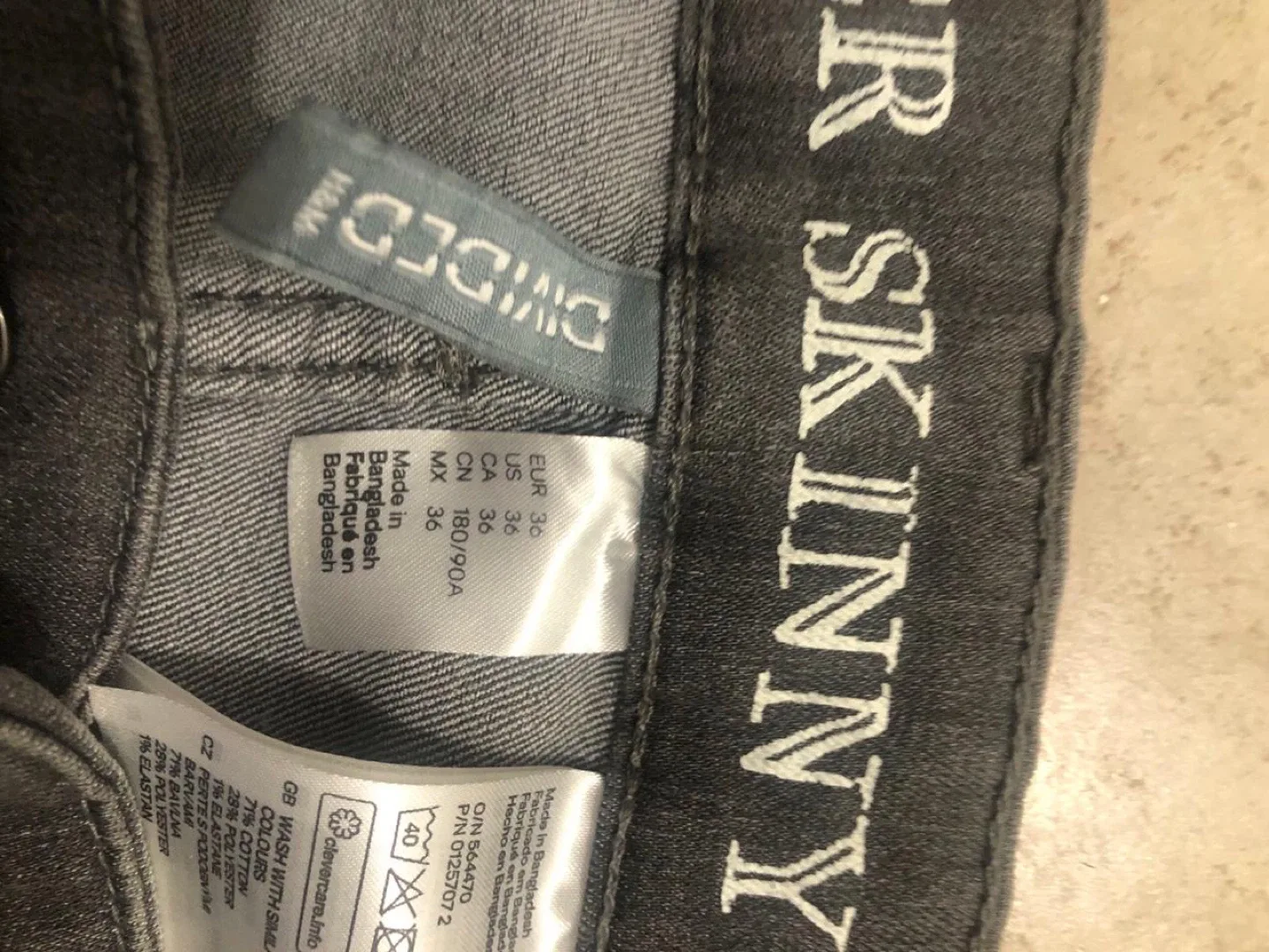 H&M Divided Super Skinny Fit Jeans - Grey - Size 36 - photo 4