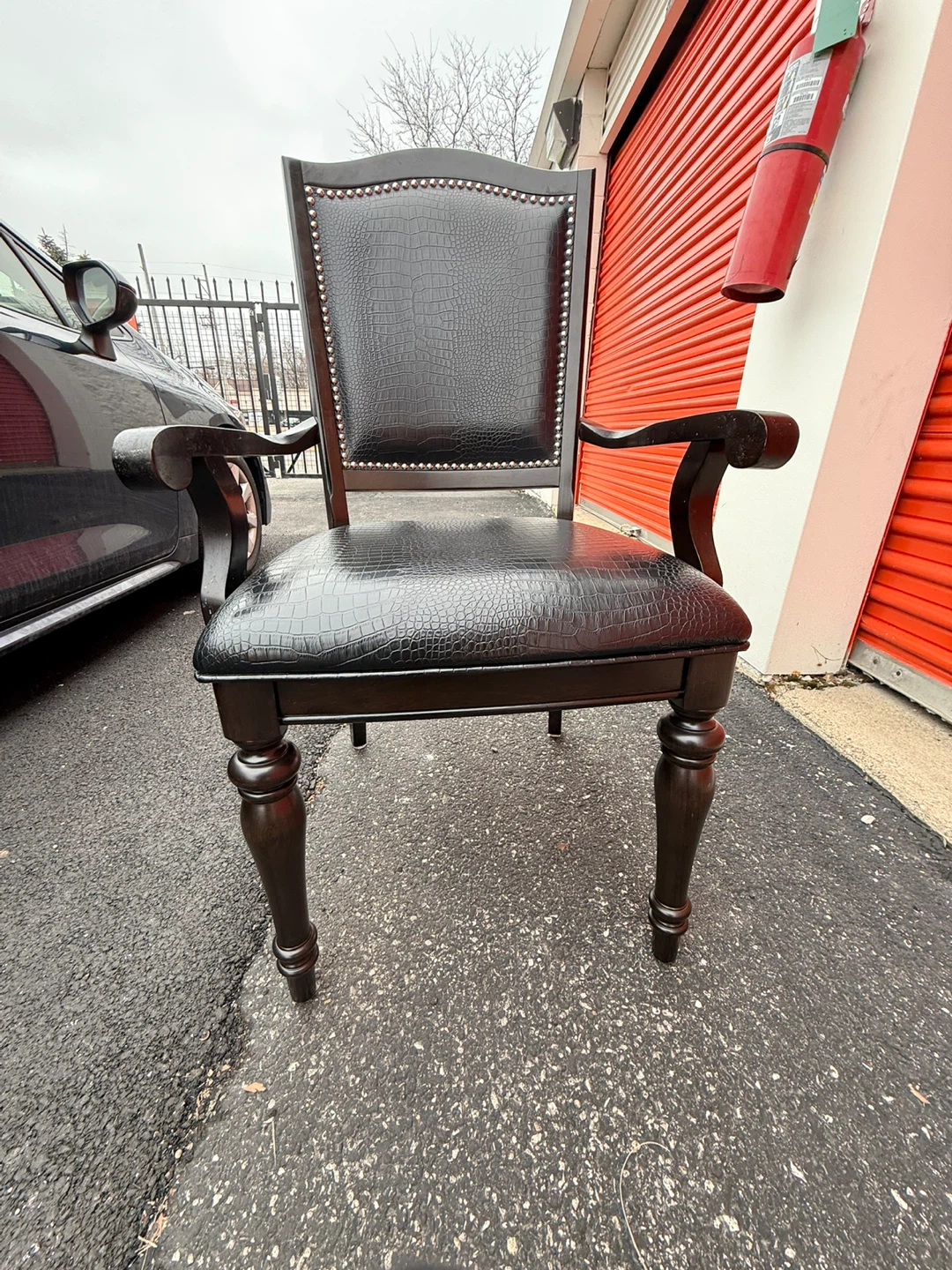 Black Armchair with Crocodile-Embossed Seat and Back - photo 3