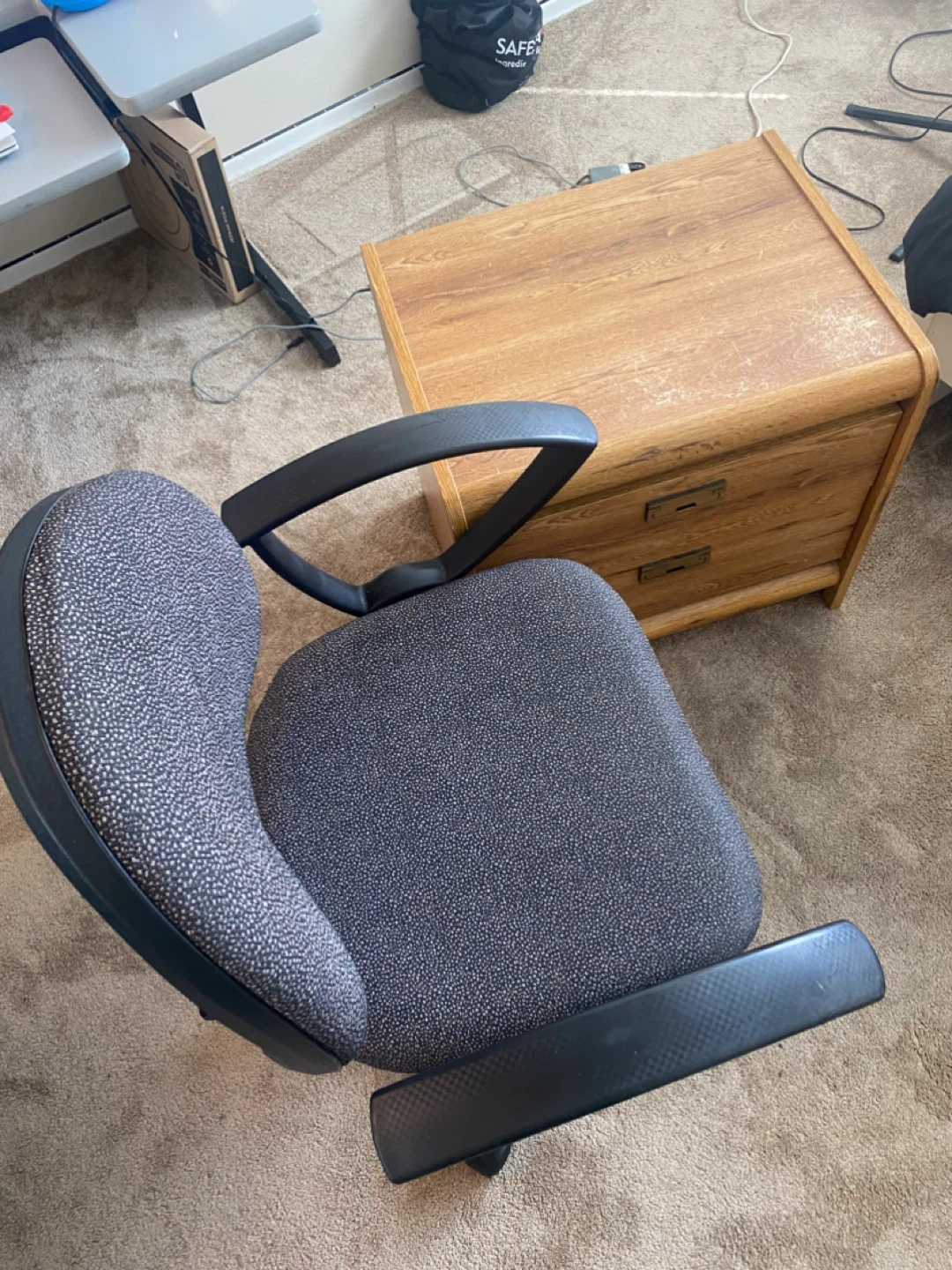 Office Chair with Wooden Nightstand - photo 3