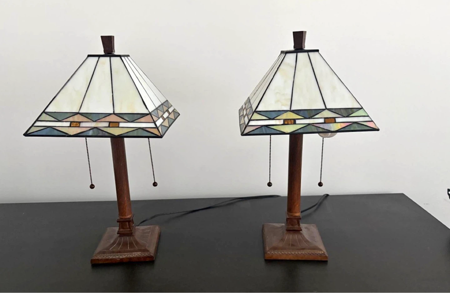 Tiffany Style Stained Glass Table Lamp