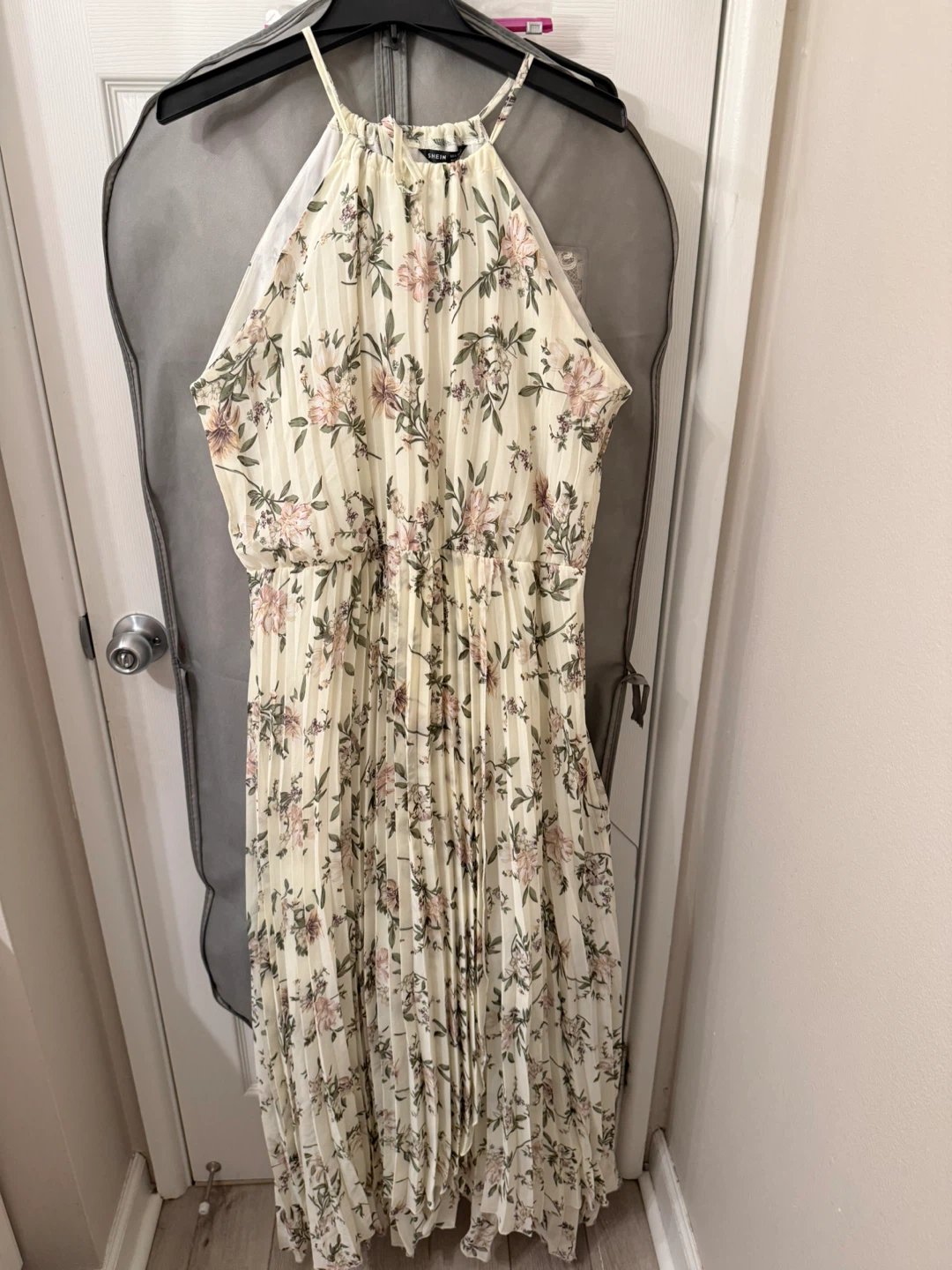 Women's Floral Pleated Maxi Dress - Size L