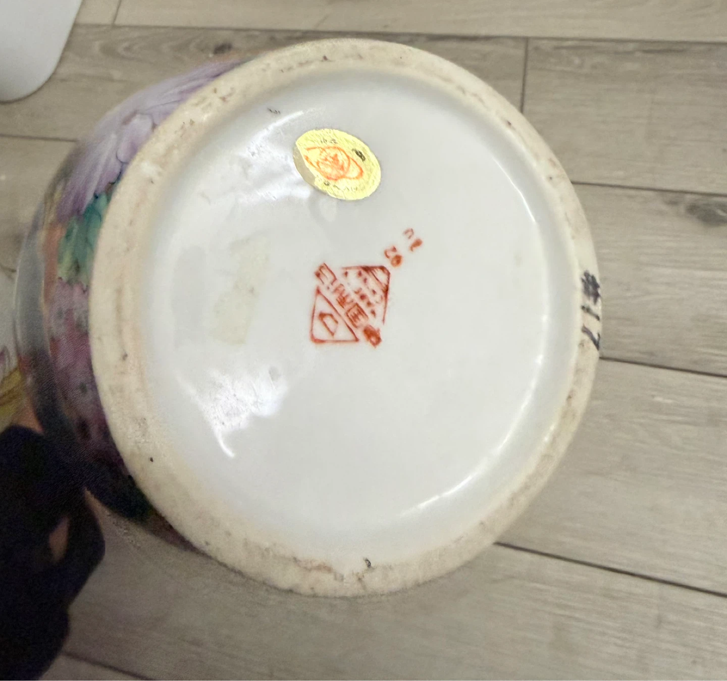 VTG Chinese Hand Painted Decorative Porcelain Vase - photo 4