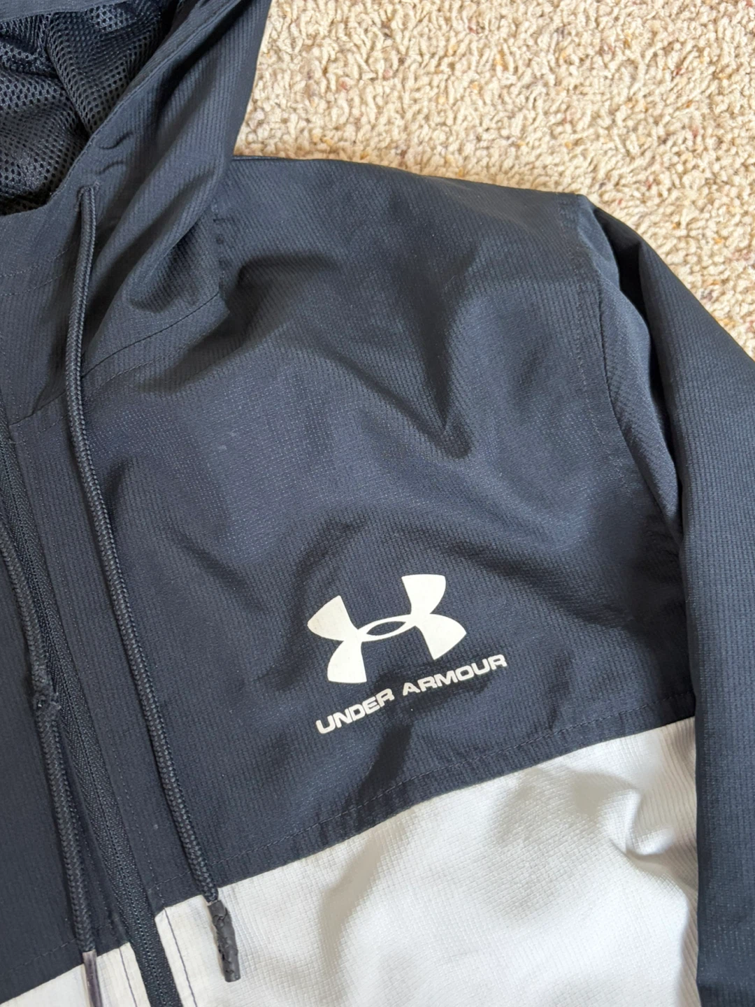 Under Armour Windbreaker Jacket - Black/Grey - Size LG - photo 2