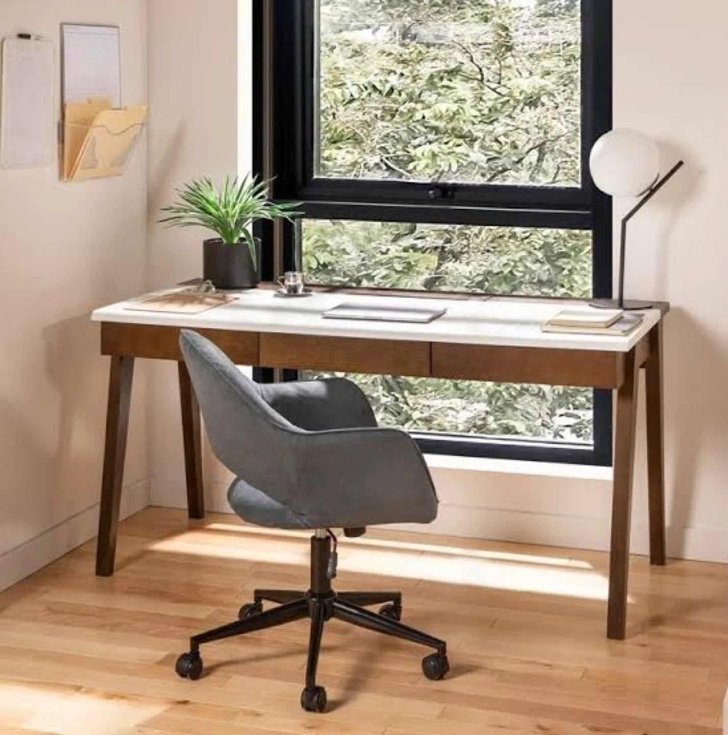 Structube Ulrik Desk - 76cm x 150cm x 70cm