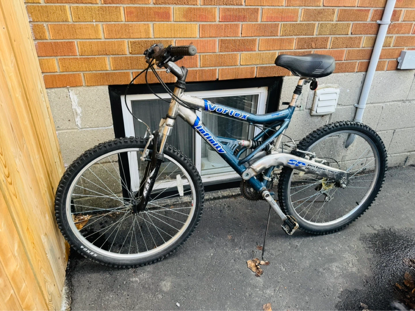 Infinity Vortex Mountain Bike