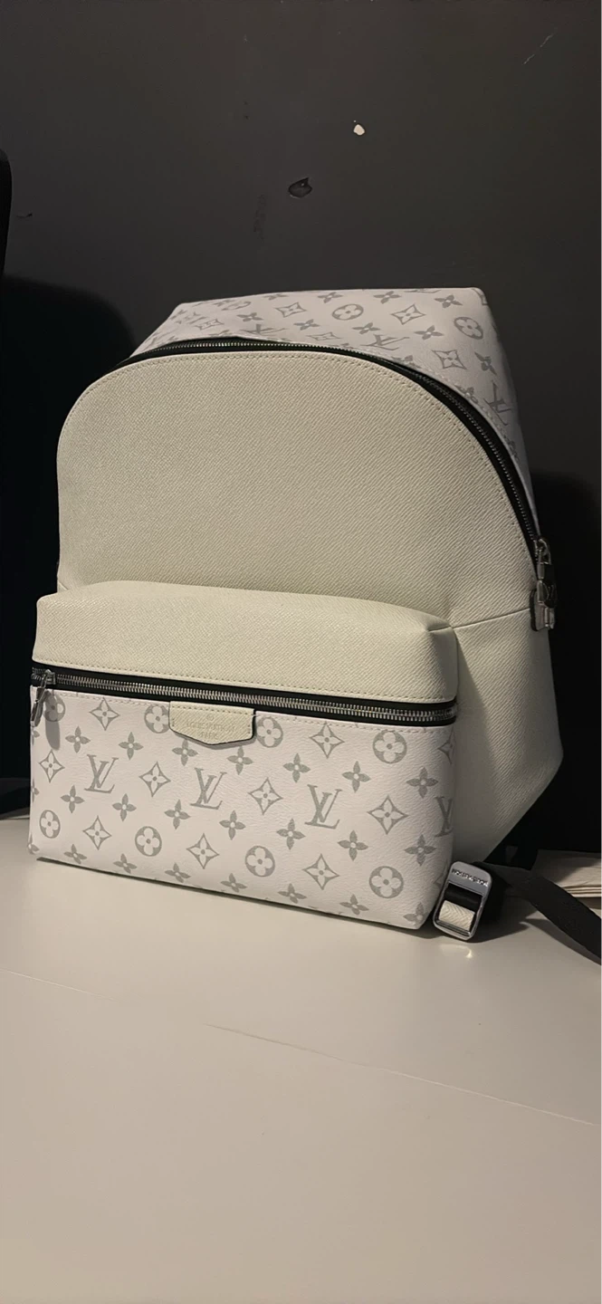 Louis Vuitton Discovery Backpack - photo 4