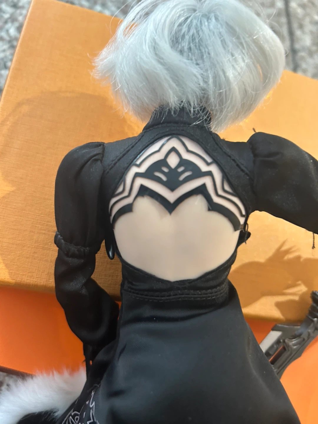 Nier Automata 2B Action Figure with Sword and Cape - photo 3