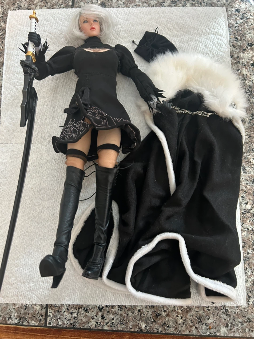 Nier Automata 2B Action Figure with Sword and Cape
