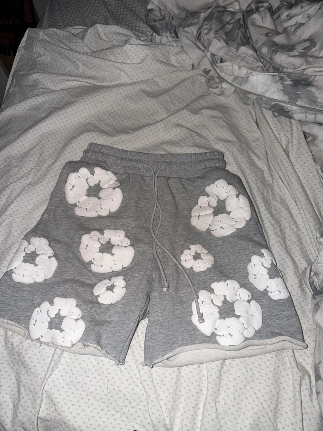 Denim Tears Grey Cloud Print Sweat Shorts Size S