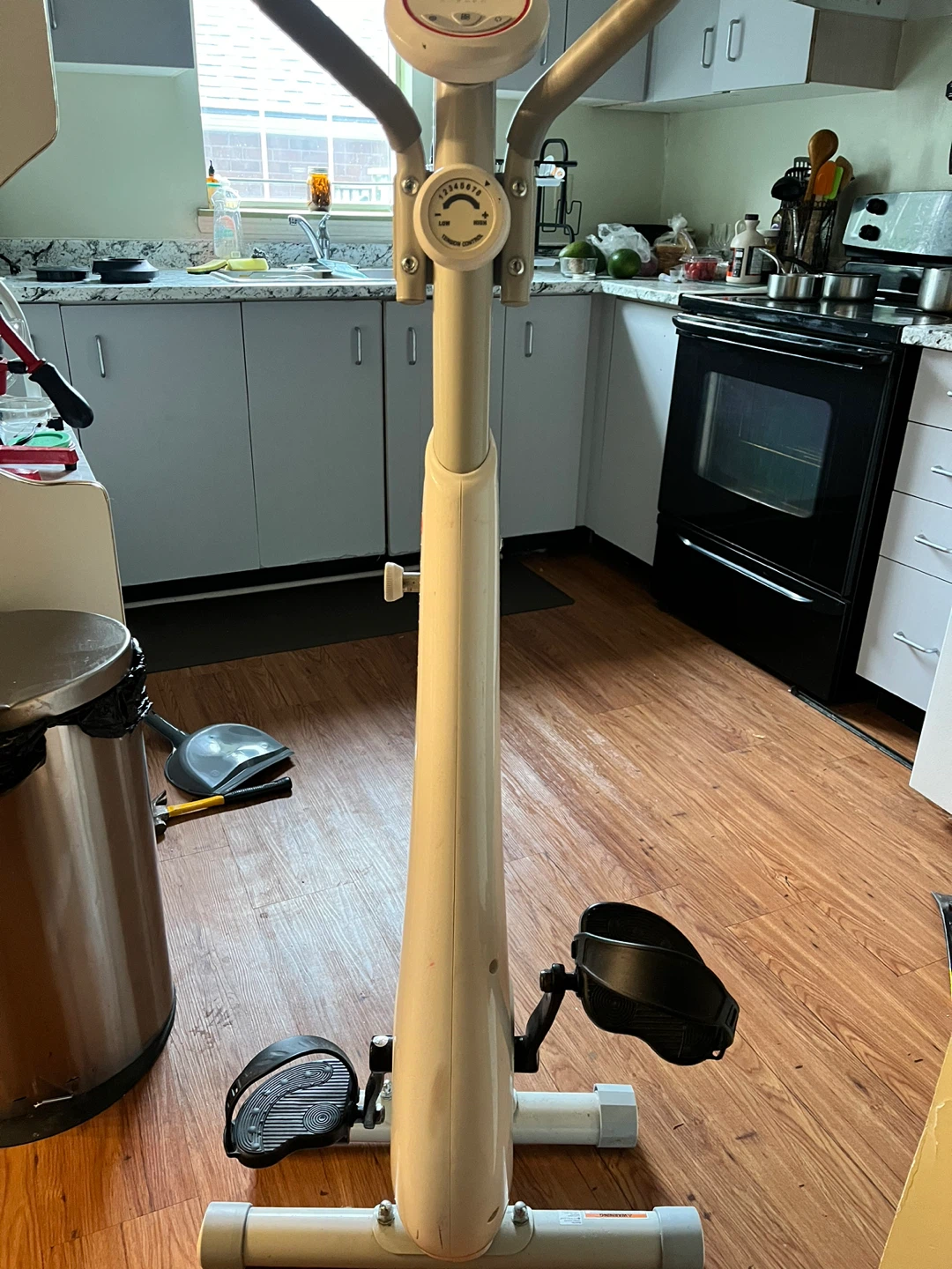 Echelon Exercise Bike - photo 2