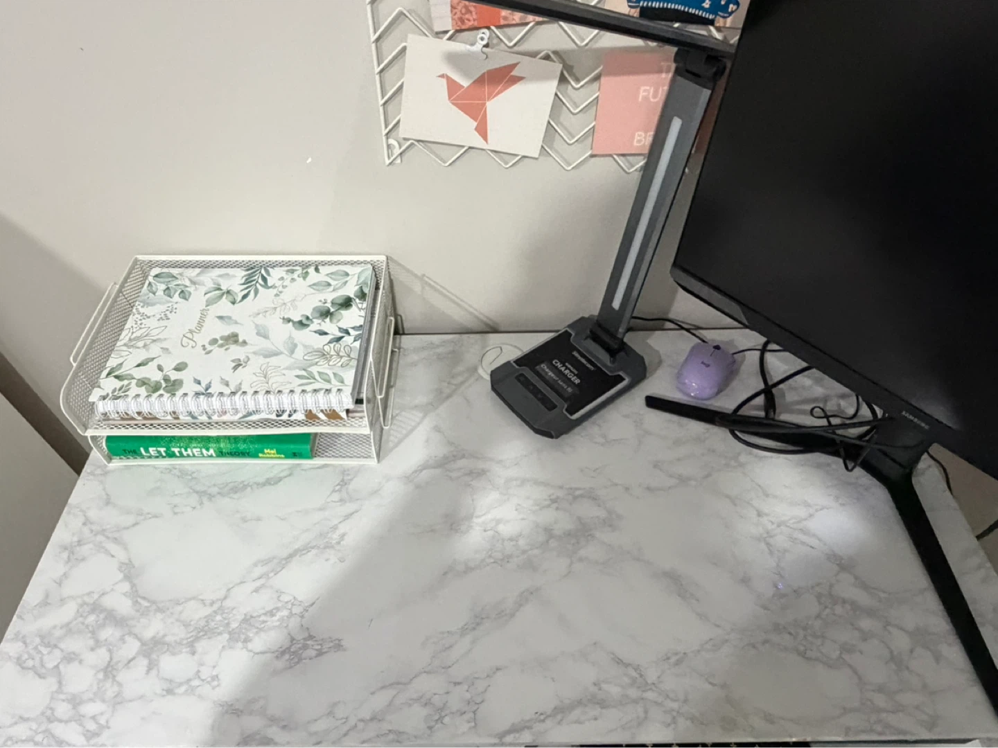 White Marble desk - photo 3