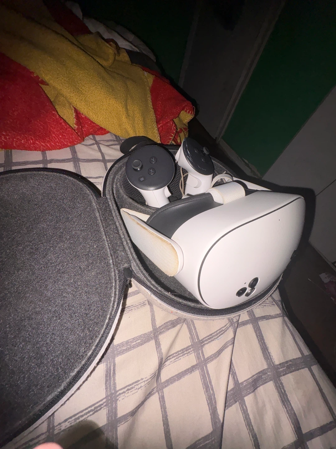 Meta Quest 2 VR Headset with Controllers and Case
