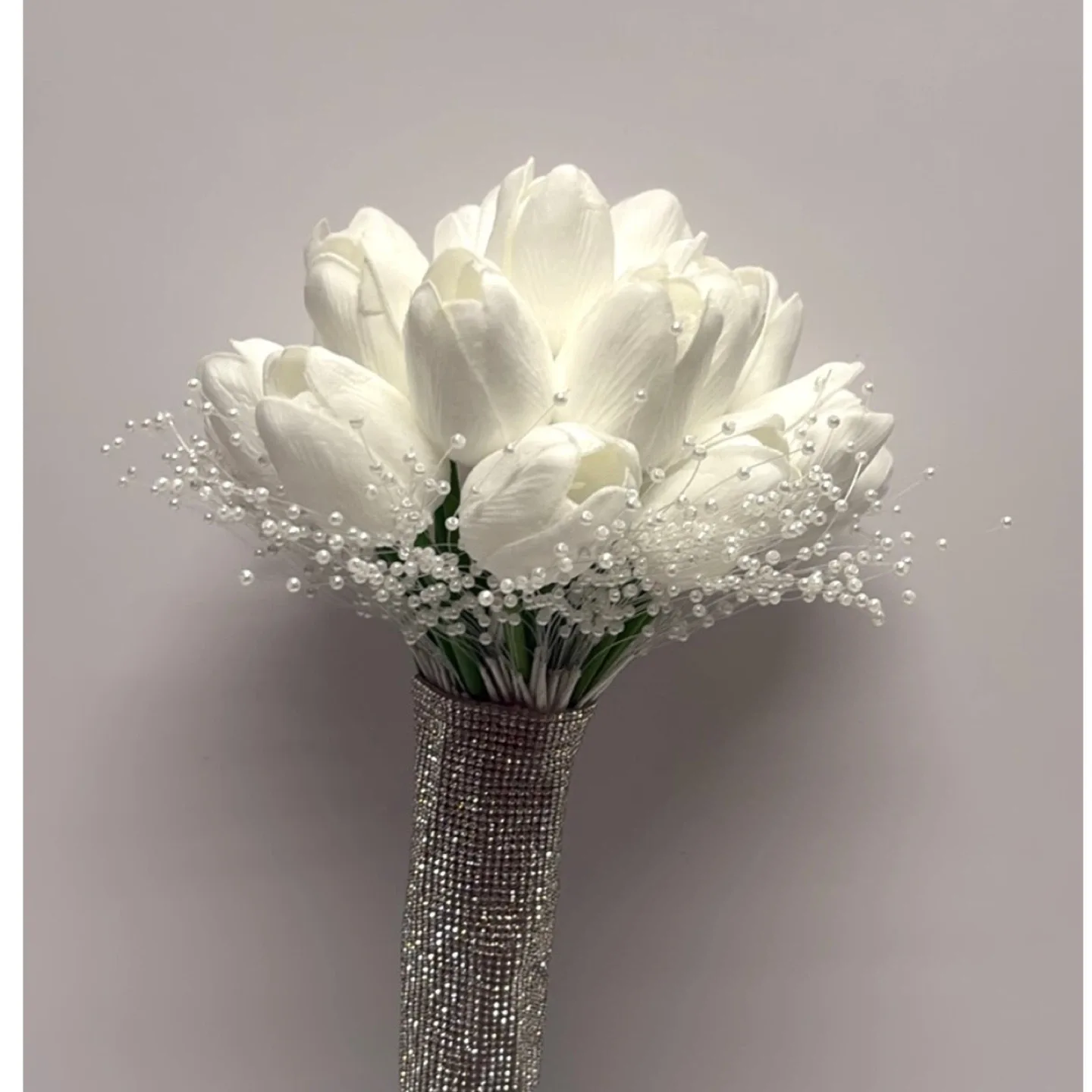 Bridal tulip bouquet with pearl