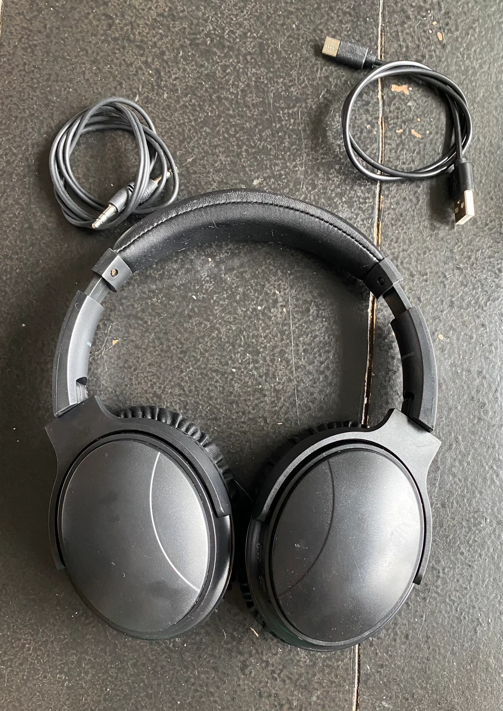 iLIVE Active Noise Canceling Bluetooth Headphones - photo 4