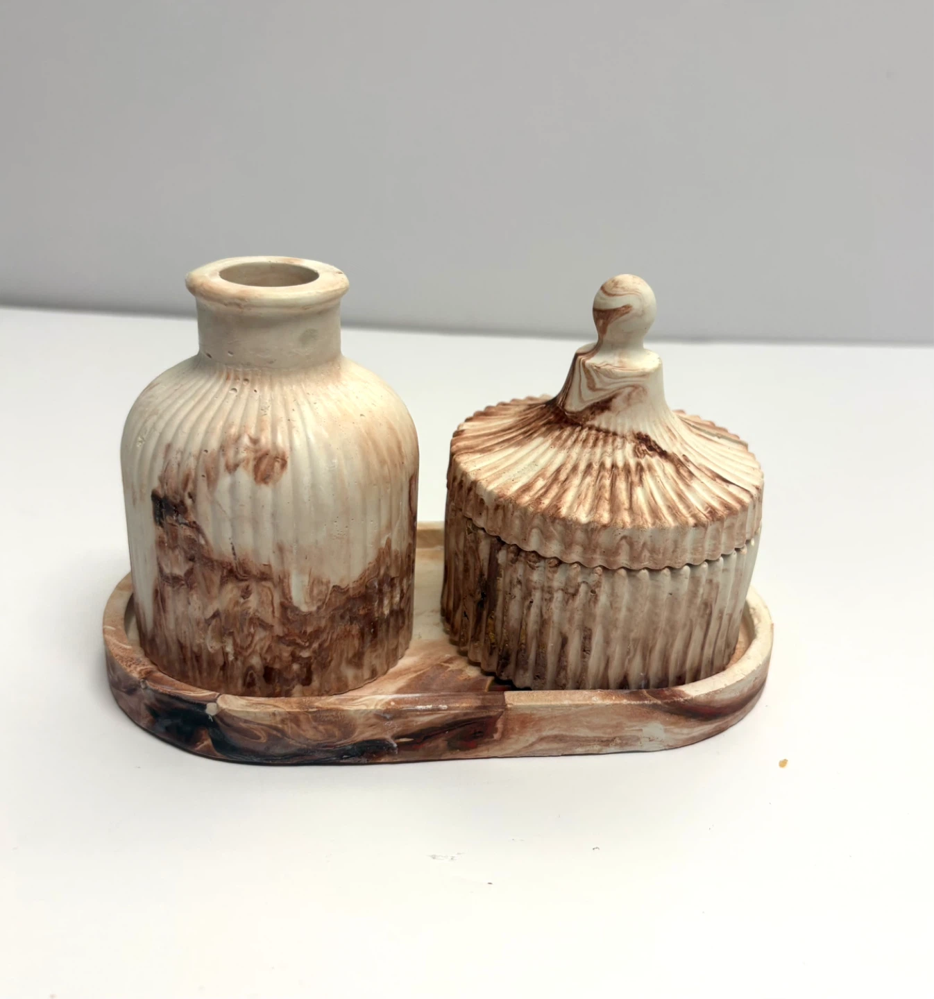 Handmade brown marble tray set with Trinket Box and Vase - photo 3