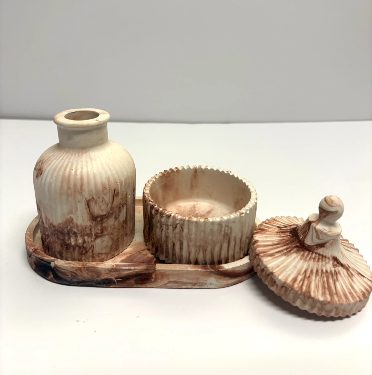Handmade brown marble tray set with Trinket Box and Vase - photo 2