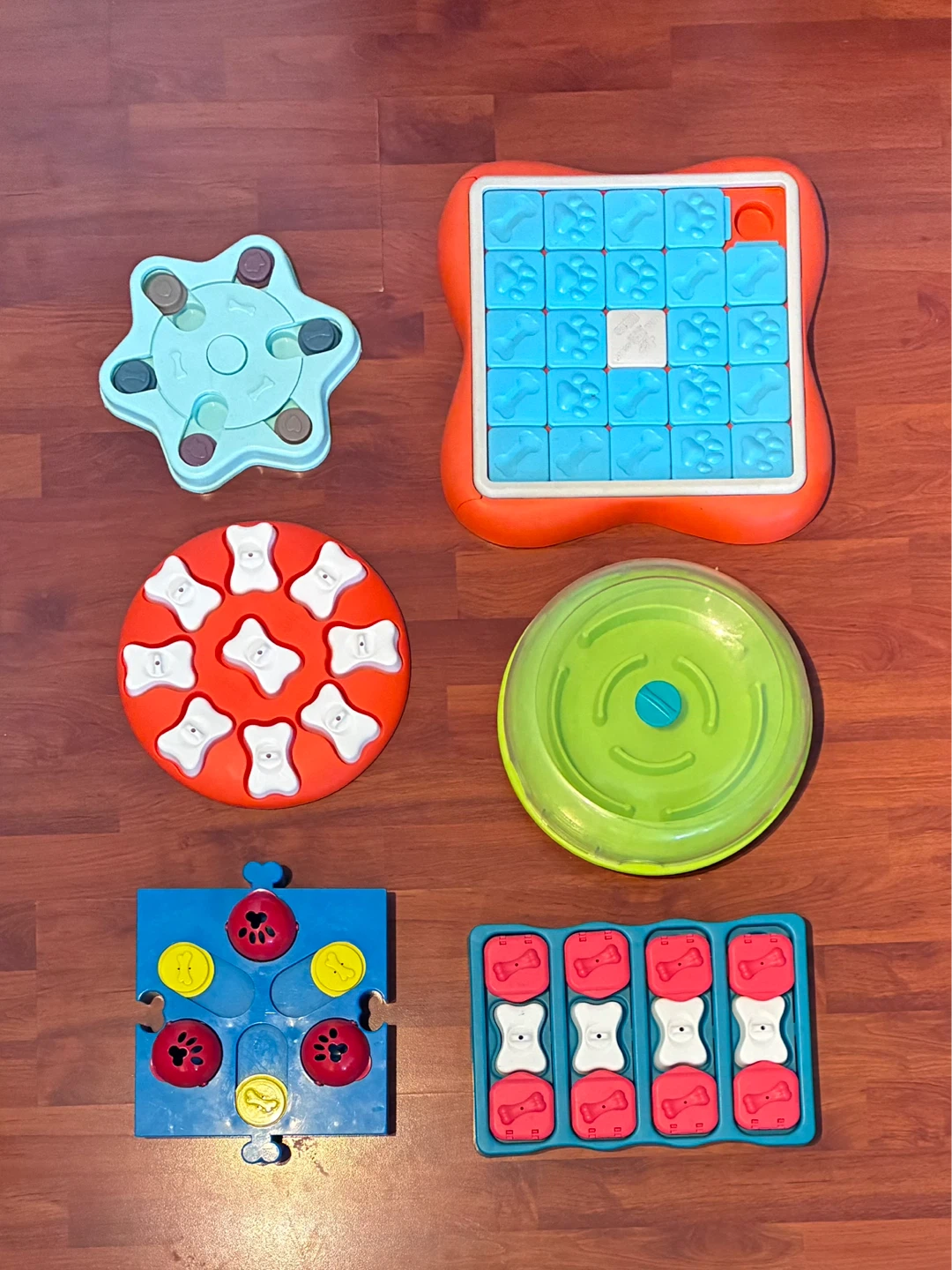 Set of 6 Dog Puzzle and Treat Dispensing Toys