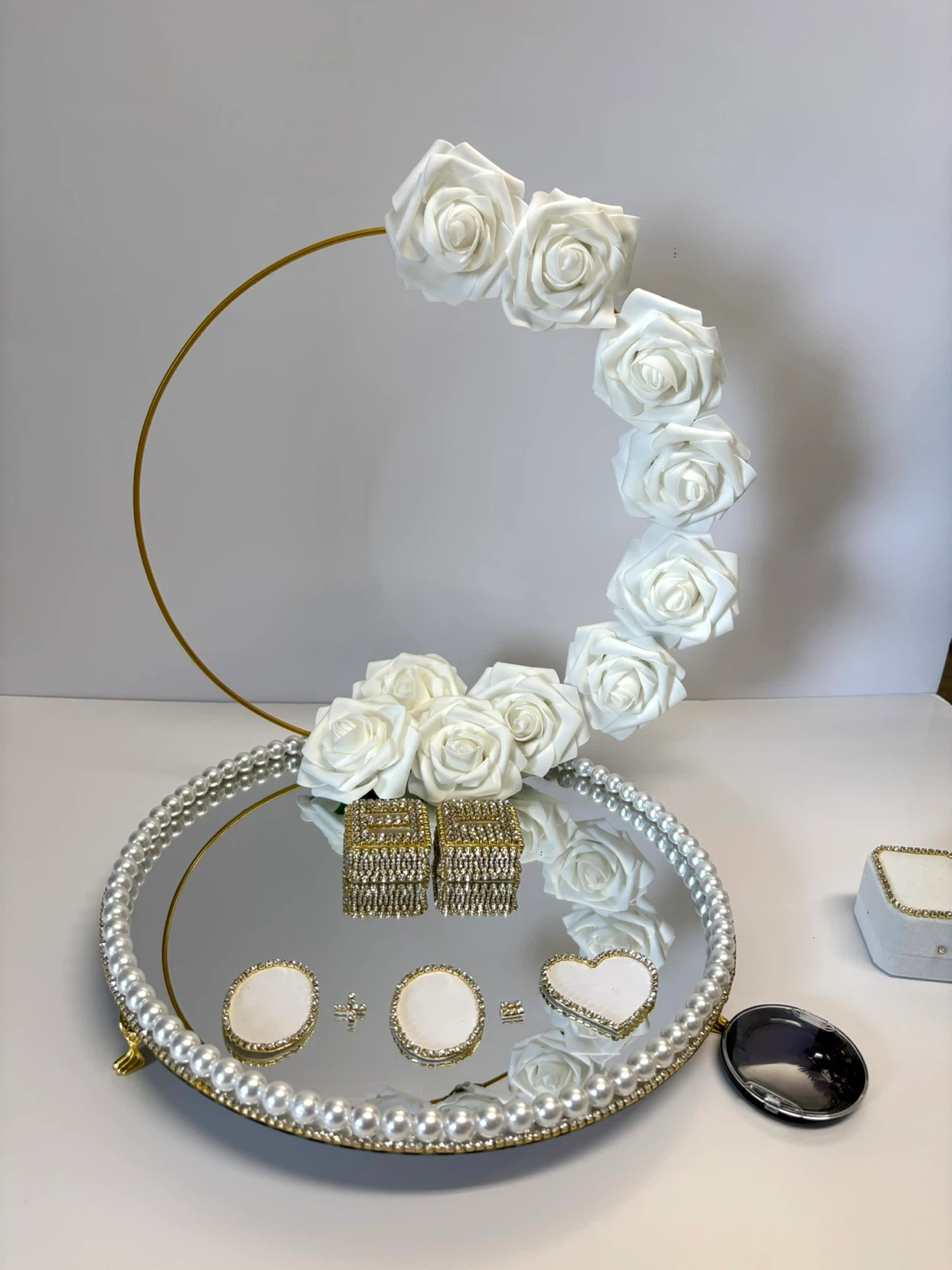 Round Mirror Tray with Faux Pearls & rhinestone Border. - photo 2