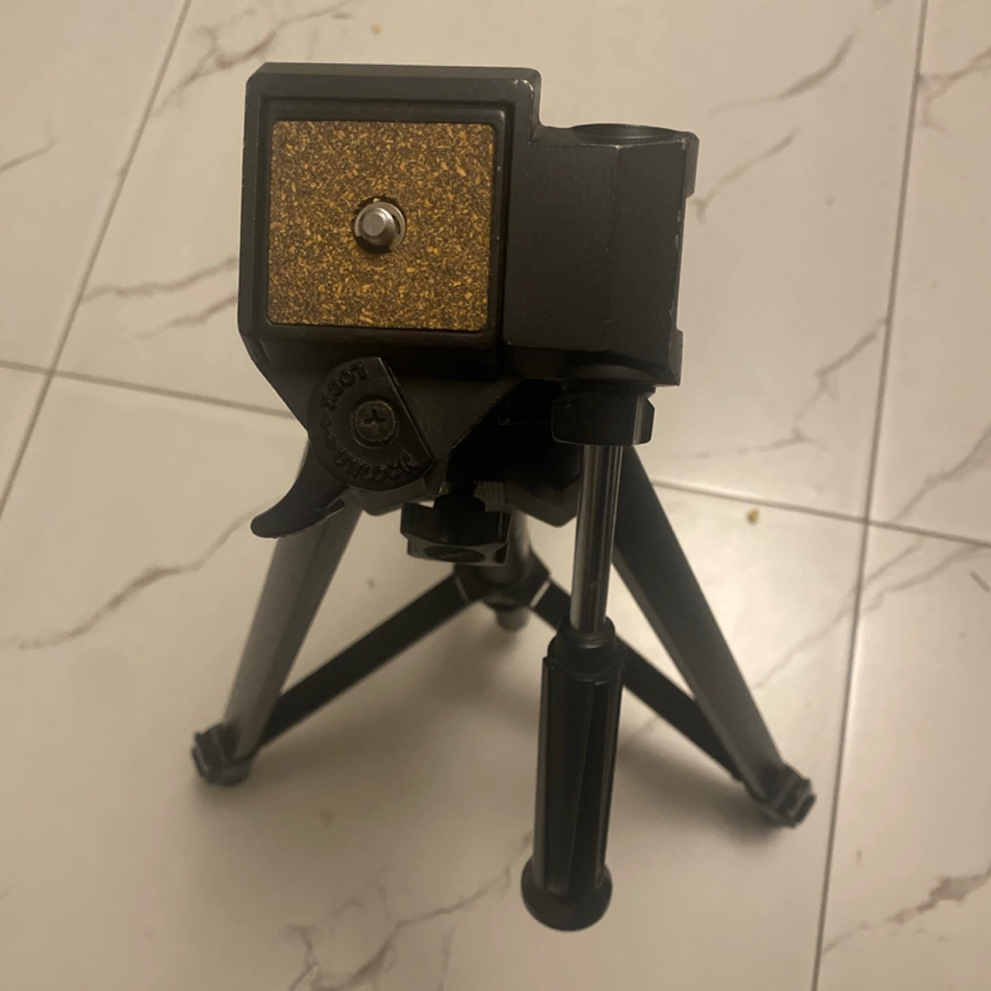 Velbon Victory 450 Tripod - photo 3