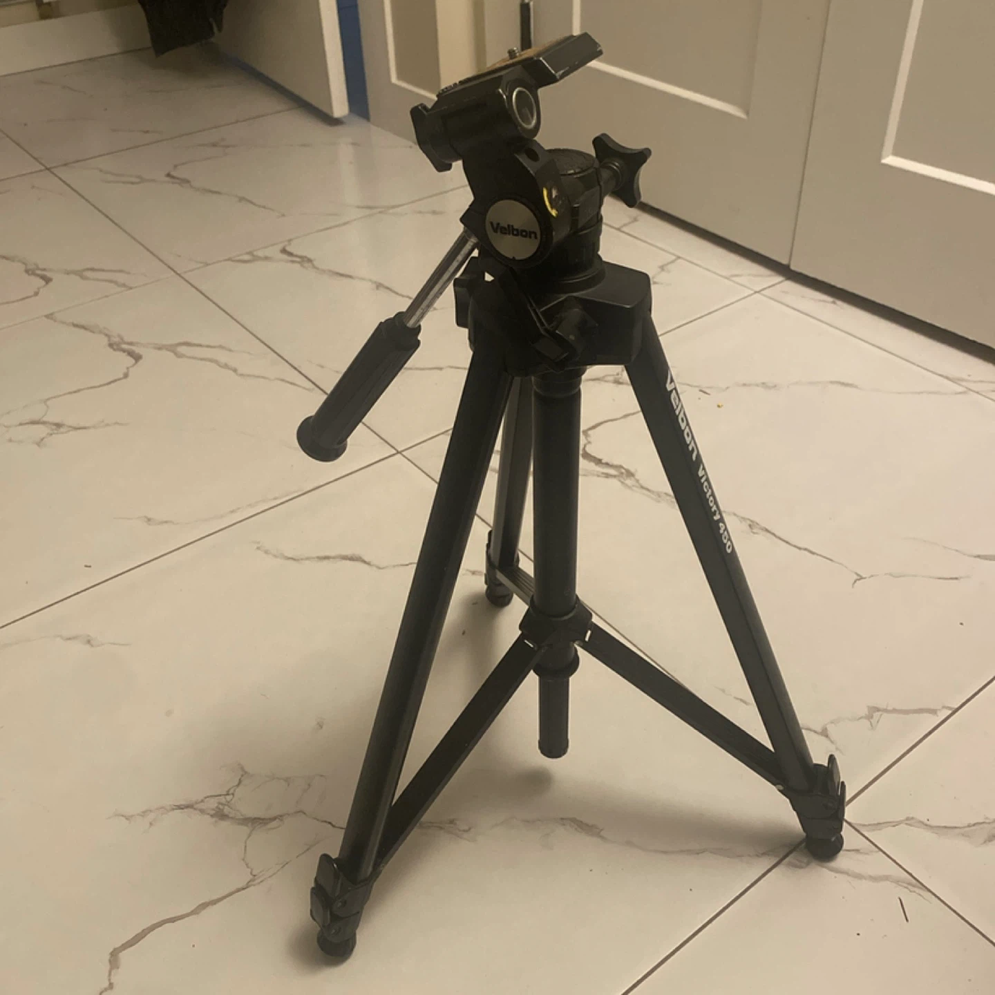 Velbon Victory 450 Tripod